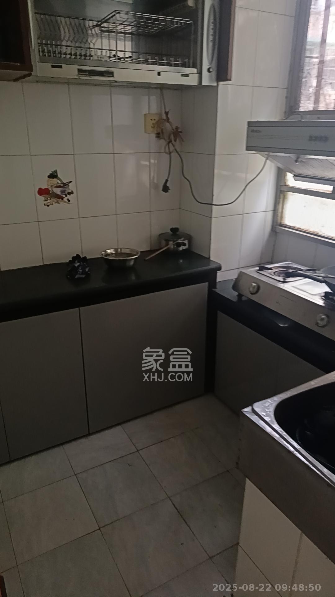 长沙理工大学黄土岭教职工住宅区 1室0厅0卫 1650.0元/月 长沙理工大学黄土岭教职工住宅区 1室0厅0卫 1650.0元/月室内图