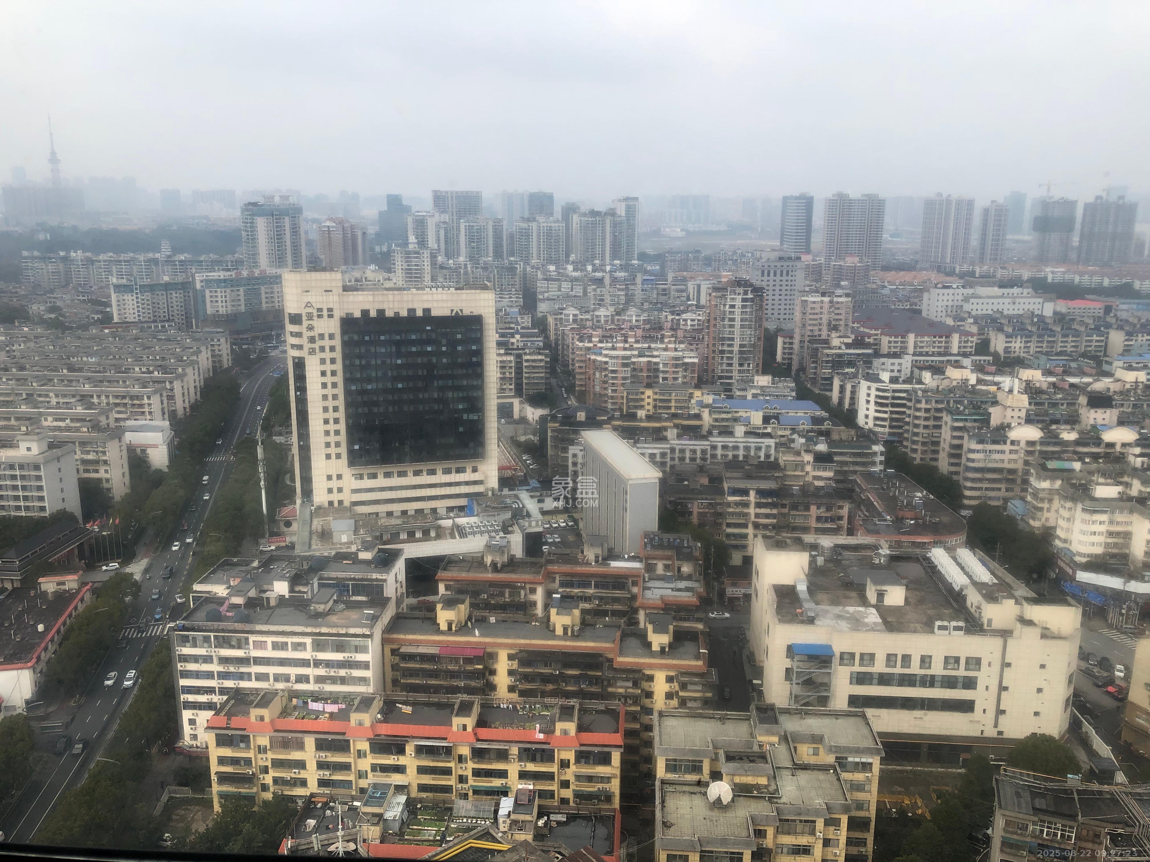 万象新天  2室2厅1卫    2500.0元/月室内图