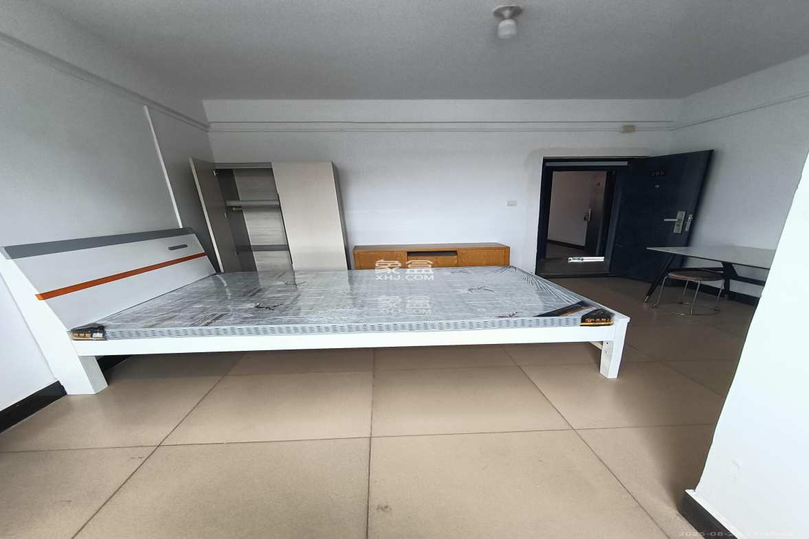 泉塘小区 1室0厅1卫 650.0元/月 泉塘小区 1室0厅1卫 650.0元/月室内图