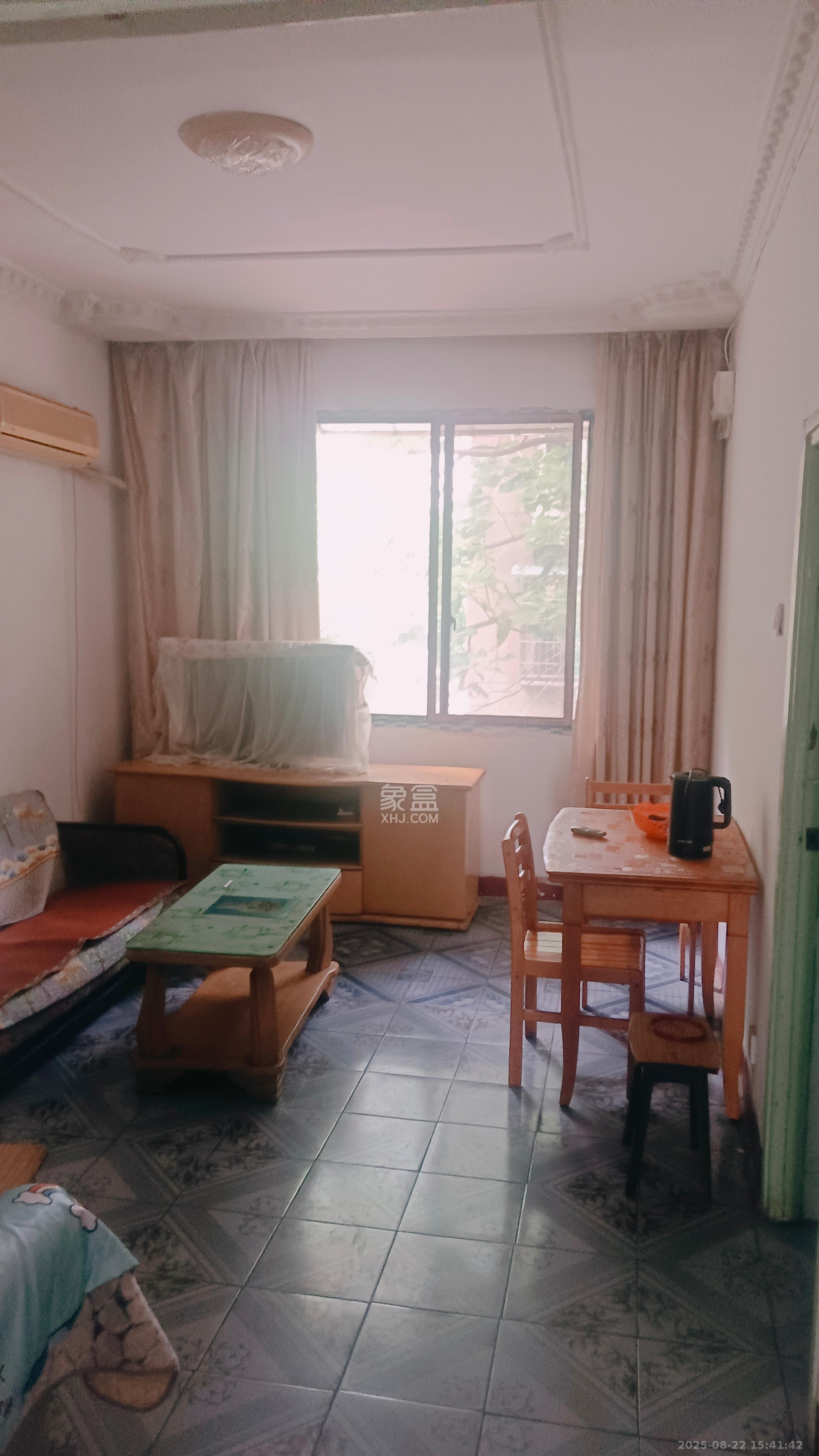 妹子山社区(曙光社区) 2室1厅1卫 1300.0元/月 妹子山社区(曙光社区) 2室1厅1卫 1300.0元/月室内图