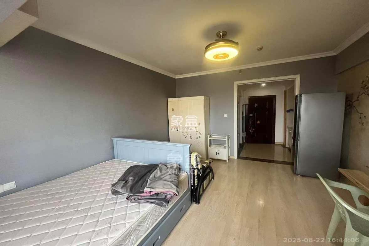 五江天街北区 1室1厅1卫 1300.0元/月 五江天街北区 1室1厅1卫 1300.0元/月室内图