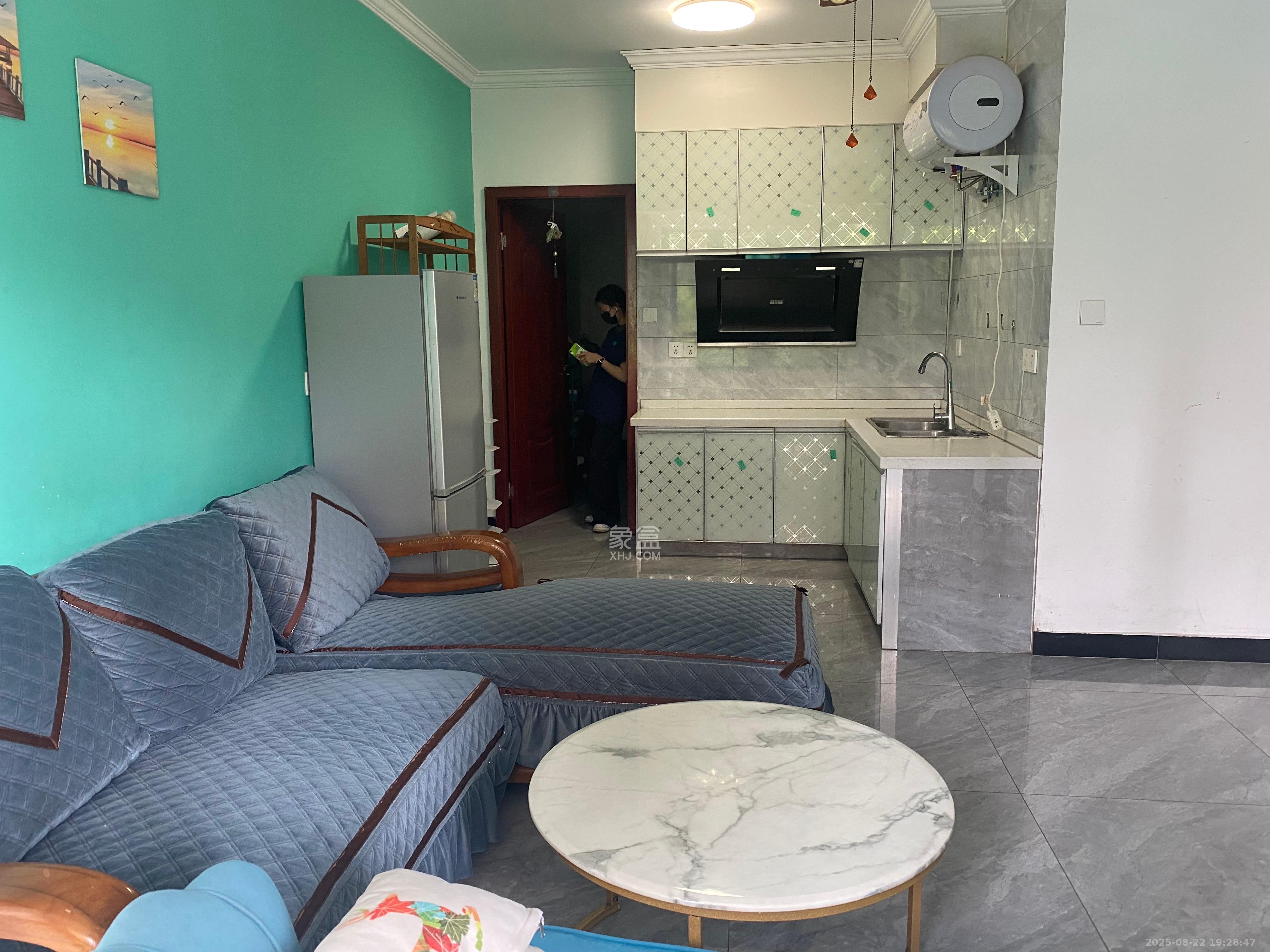 嘉宇银杉(嘉宇西苑) 2室2厅1卫 1800.0元/月 嘉宇银杉(嘉宇西苑) 2室2厅1卫 1800.0元/月室内图