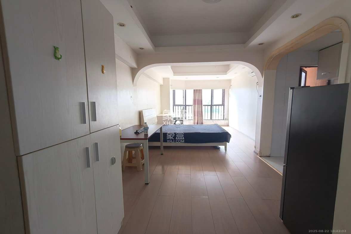 罗马国际公寓 1室1厅1卫 1600.0元/月 罗马国际公寓 1室1厅1卫 1600.0元/月室内图