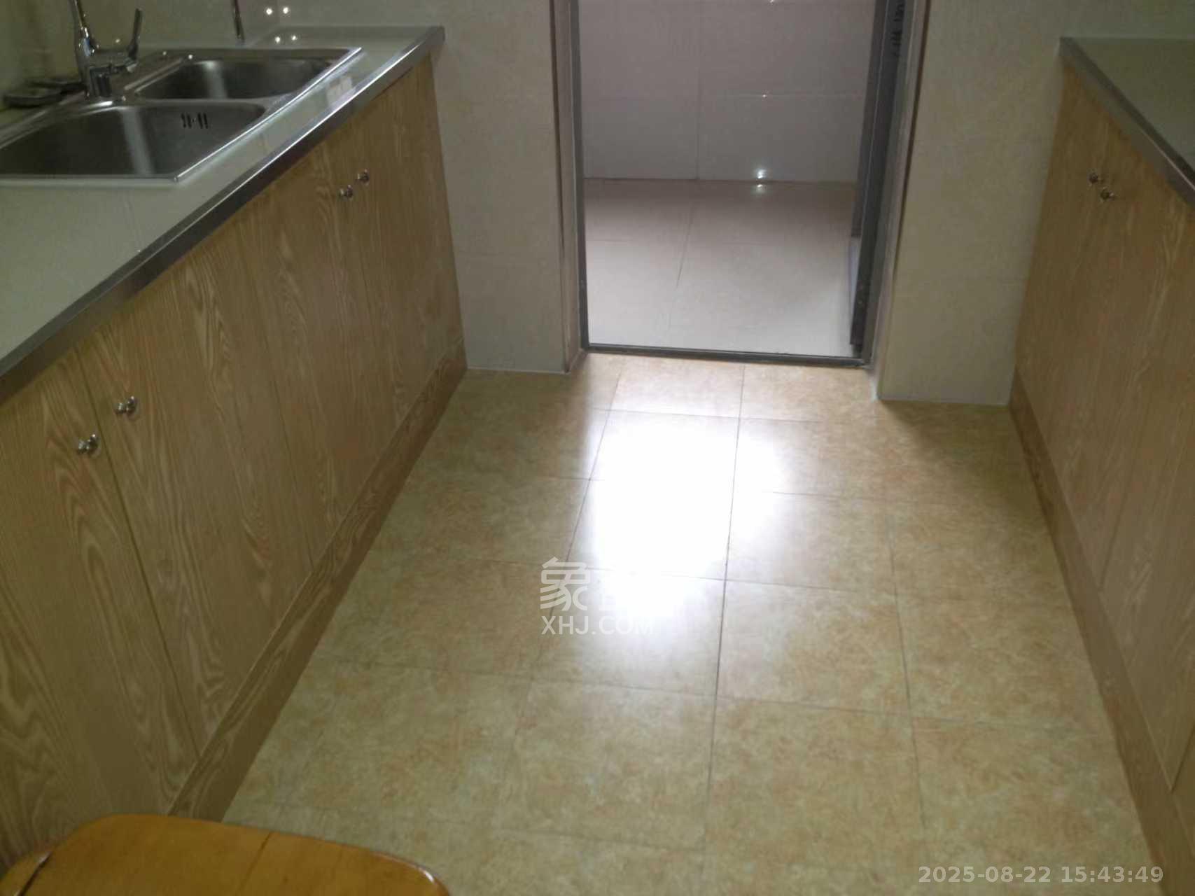 新城新世界一二三期 2室1厅1卫 2050.0元/月 新城新世界一二三期 2室1厅1卫 2050.0元/月室内图