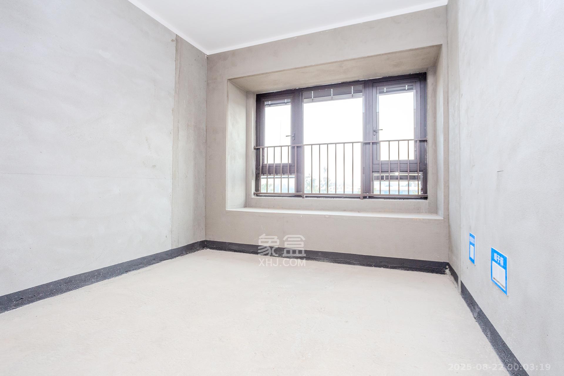 时代建发和著  6室2厅4卫   488.00万卧室