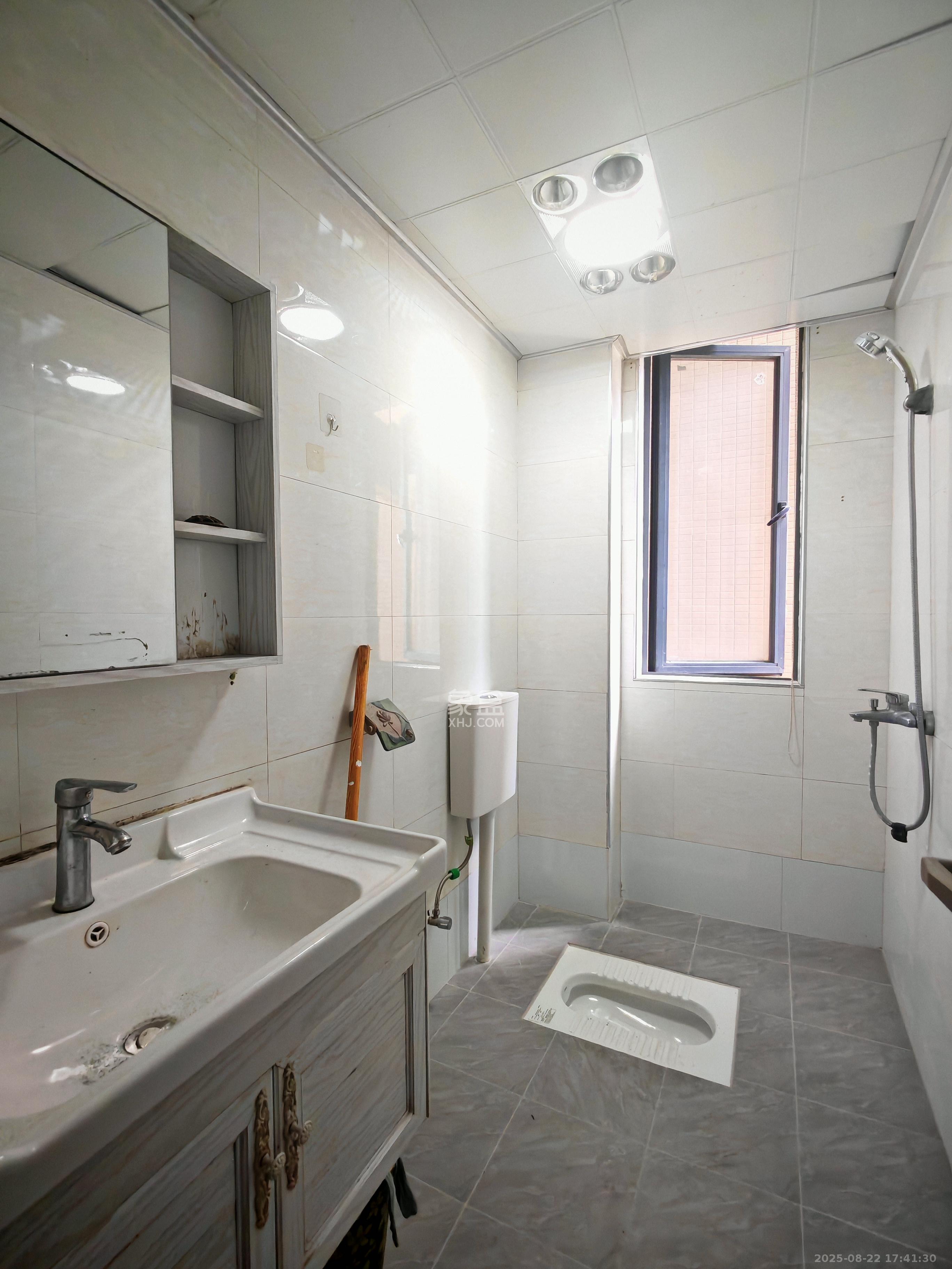 万博汇  4室2厅2卫    4000.0元/月 万博汇  4室2厅2卫    4000.0元/月室内图