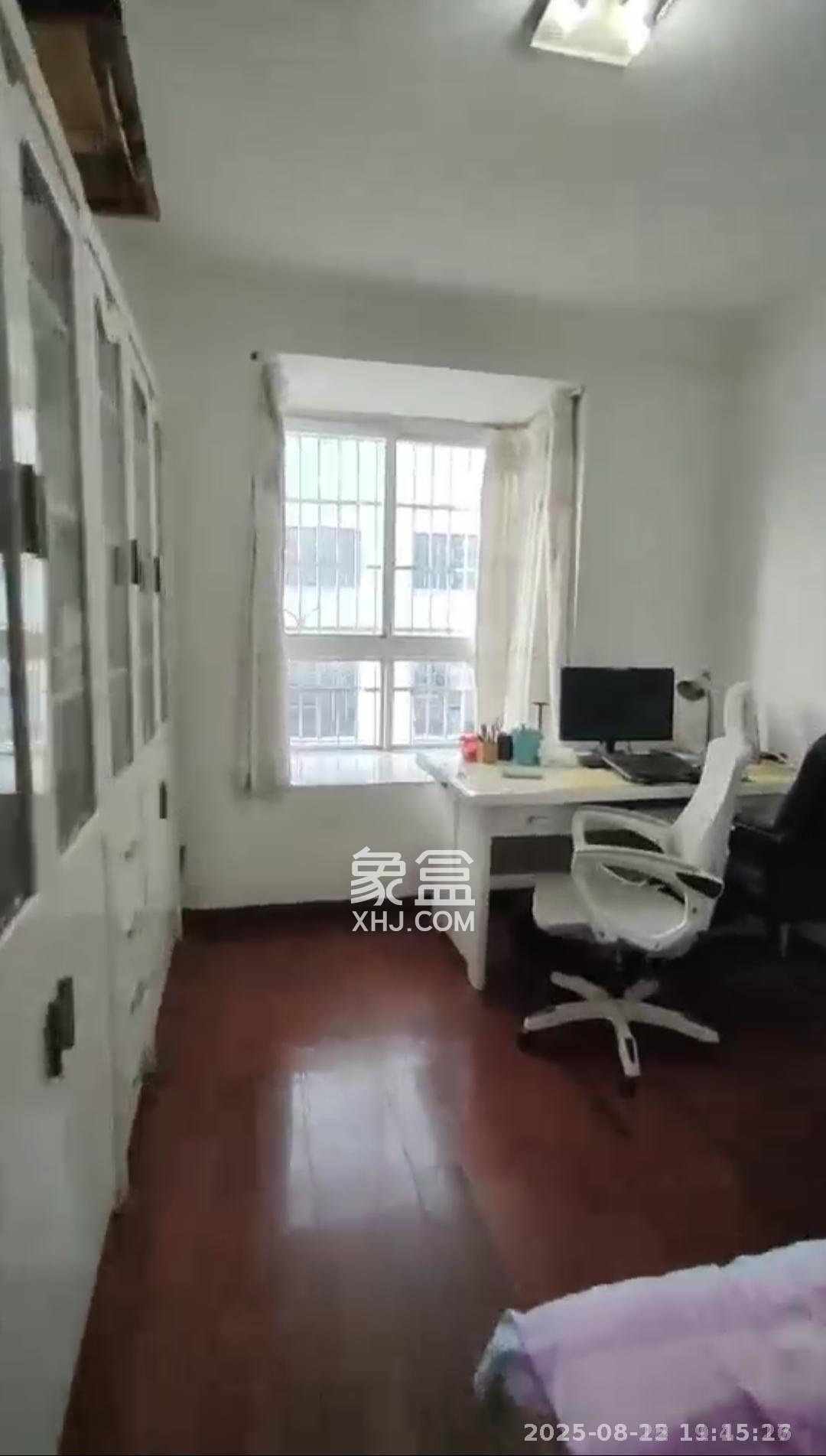 中盐勘测设计院 3室2厅1卫 1800.0元/月 中盐勘测设计院 3室2厅1卫 1800.0元/月室内图