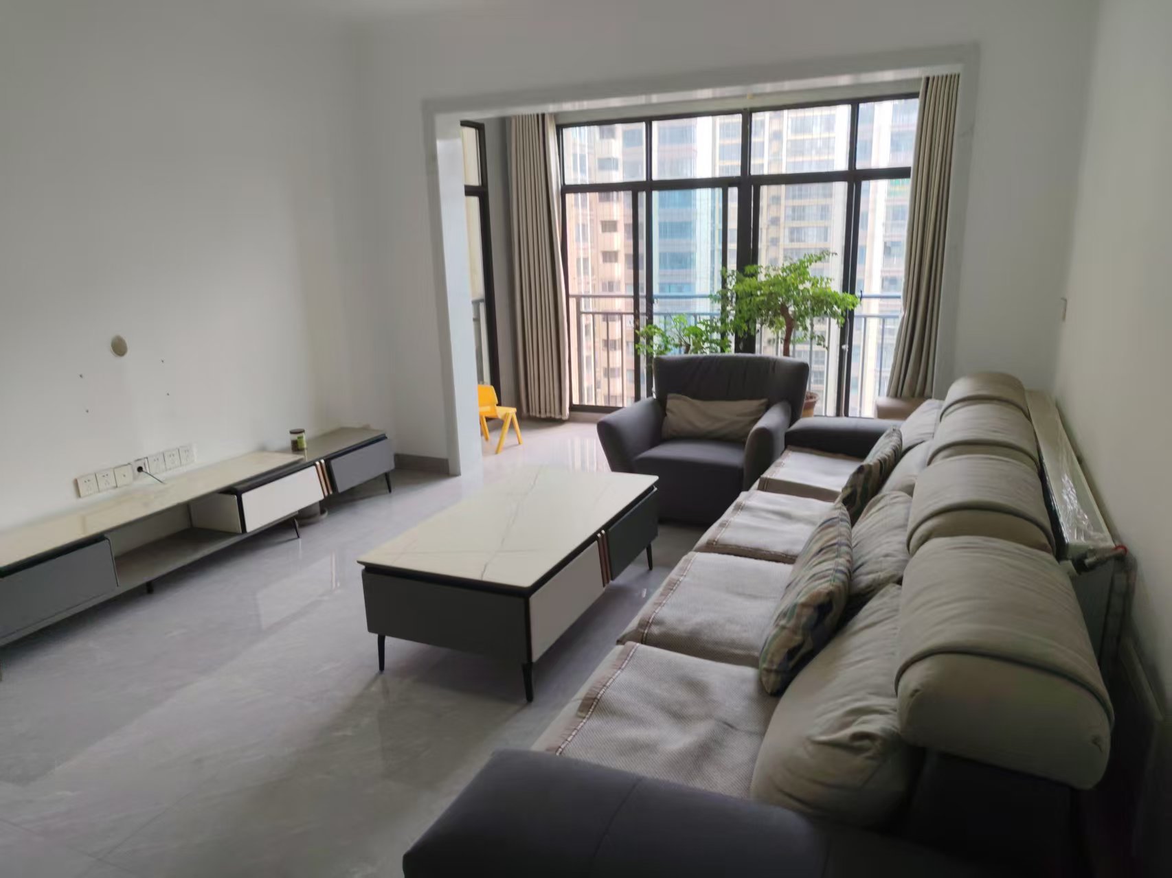 丽景名苑  3室2厅2卫   69.80万