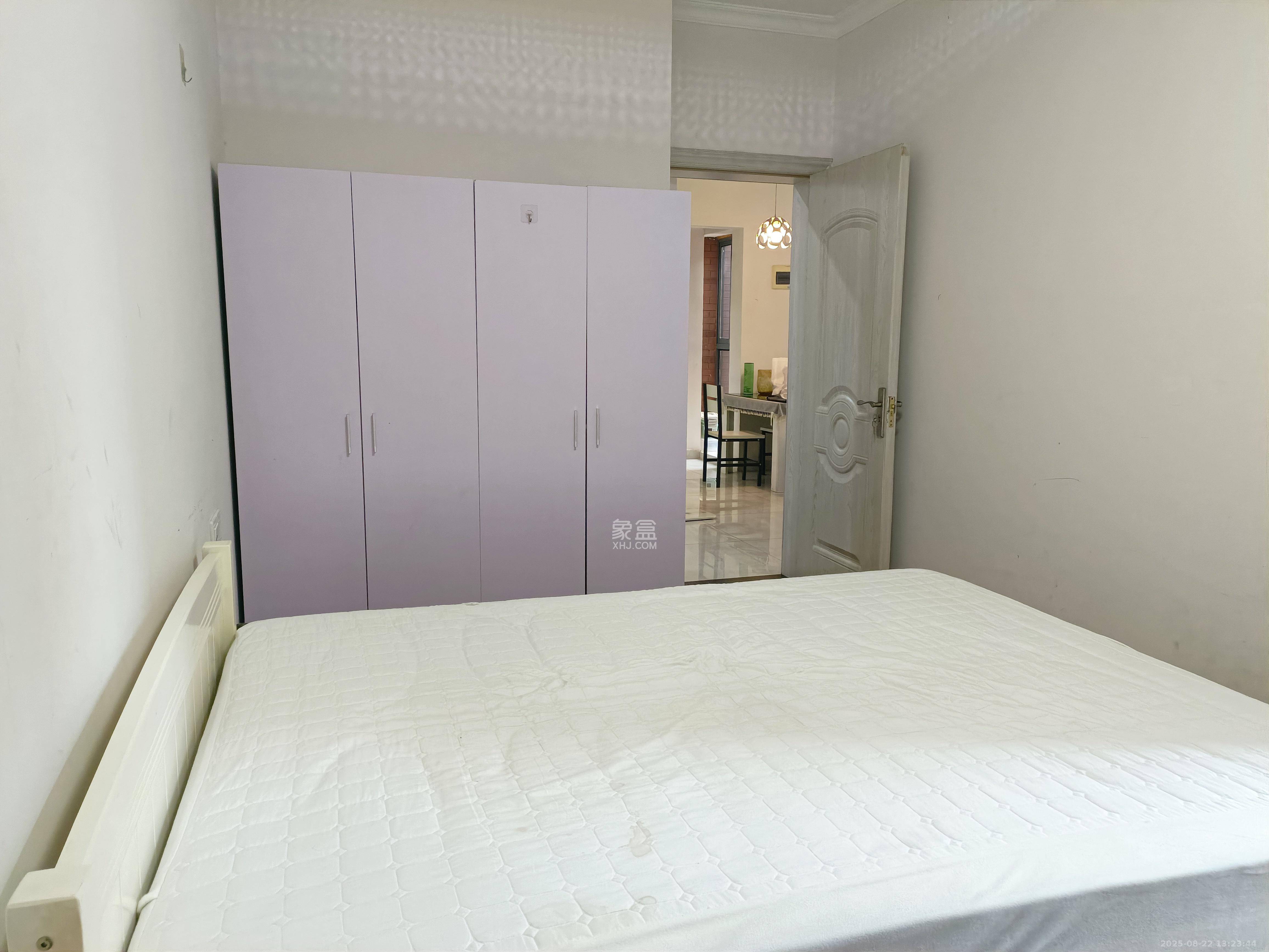 华雅林语苑  2室2厅1卫    2600.0元/月 华雅林语苑  2室2厅1卫    2600.0元/月室内图