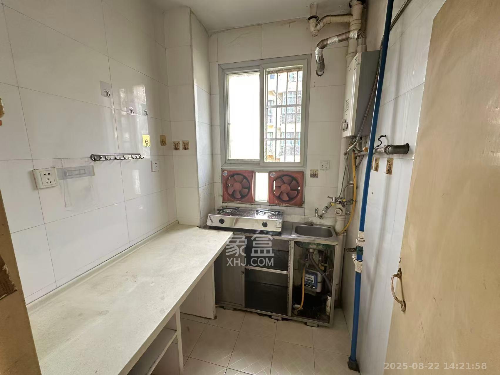 德政园 2室2厅1卫 1600.0元/月 德政园 2室2厅1卫 1600.0元/月室内图