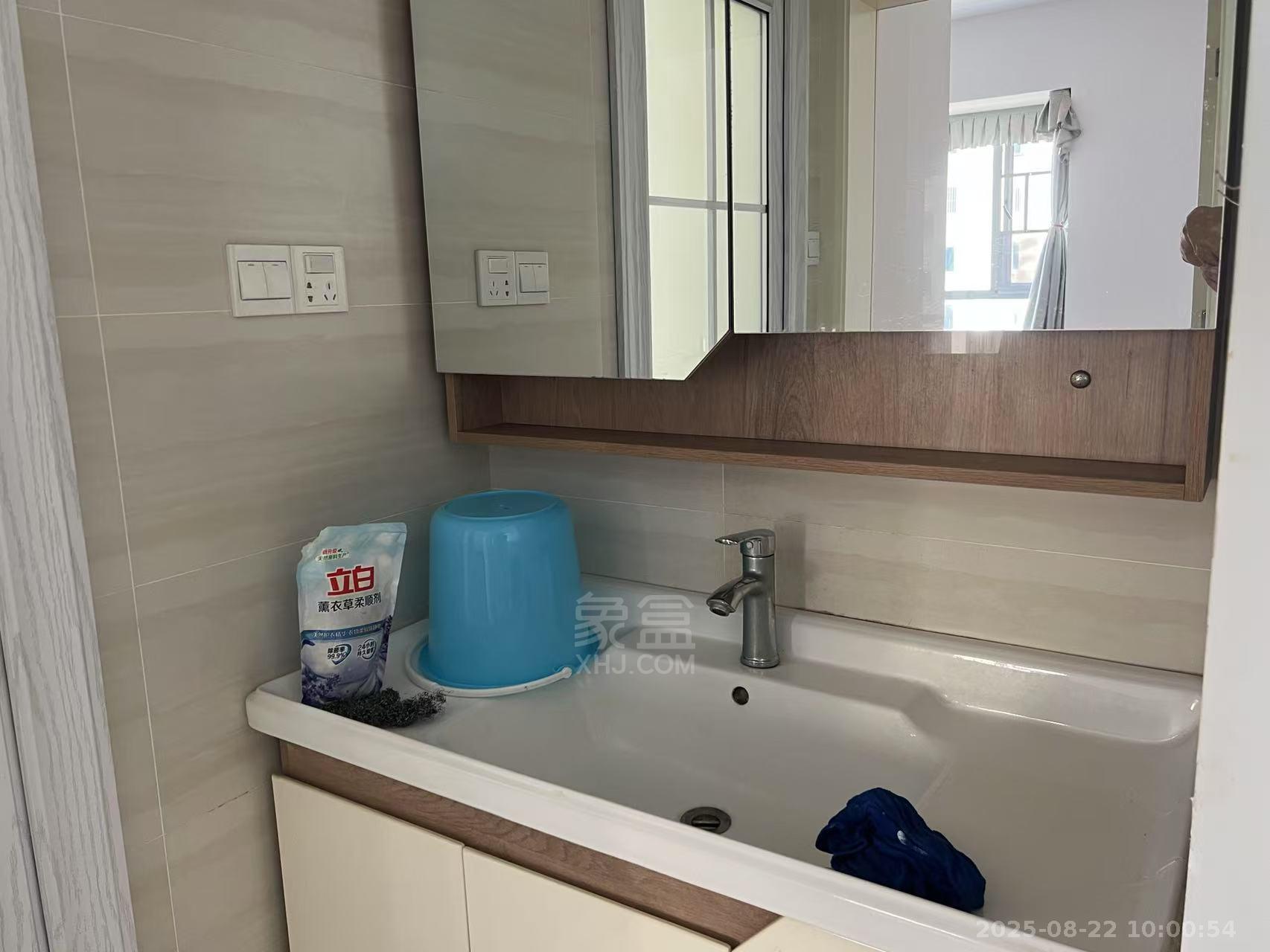 康馨佳园  2室2厅1卫    1800.0元/月室内图