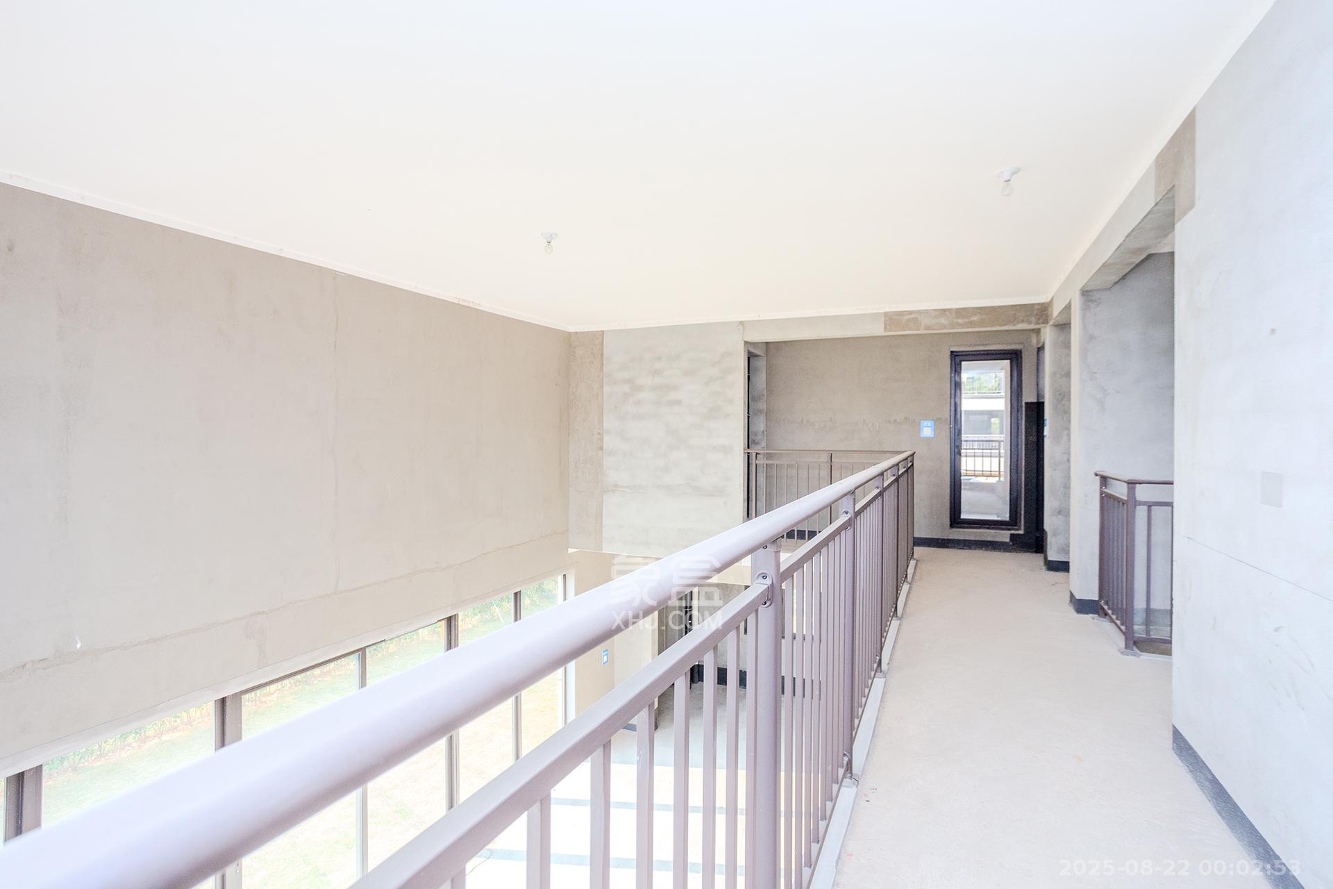 时代建发和著  6室2厅4卫   488.00万卧室
