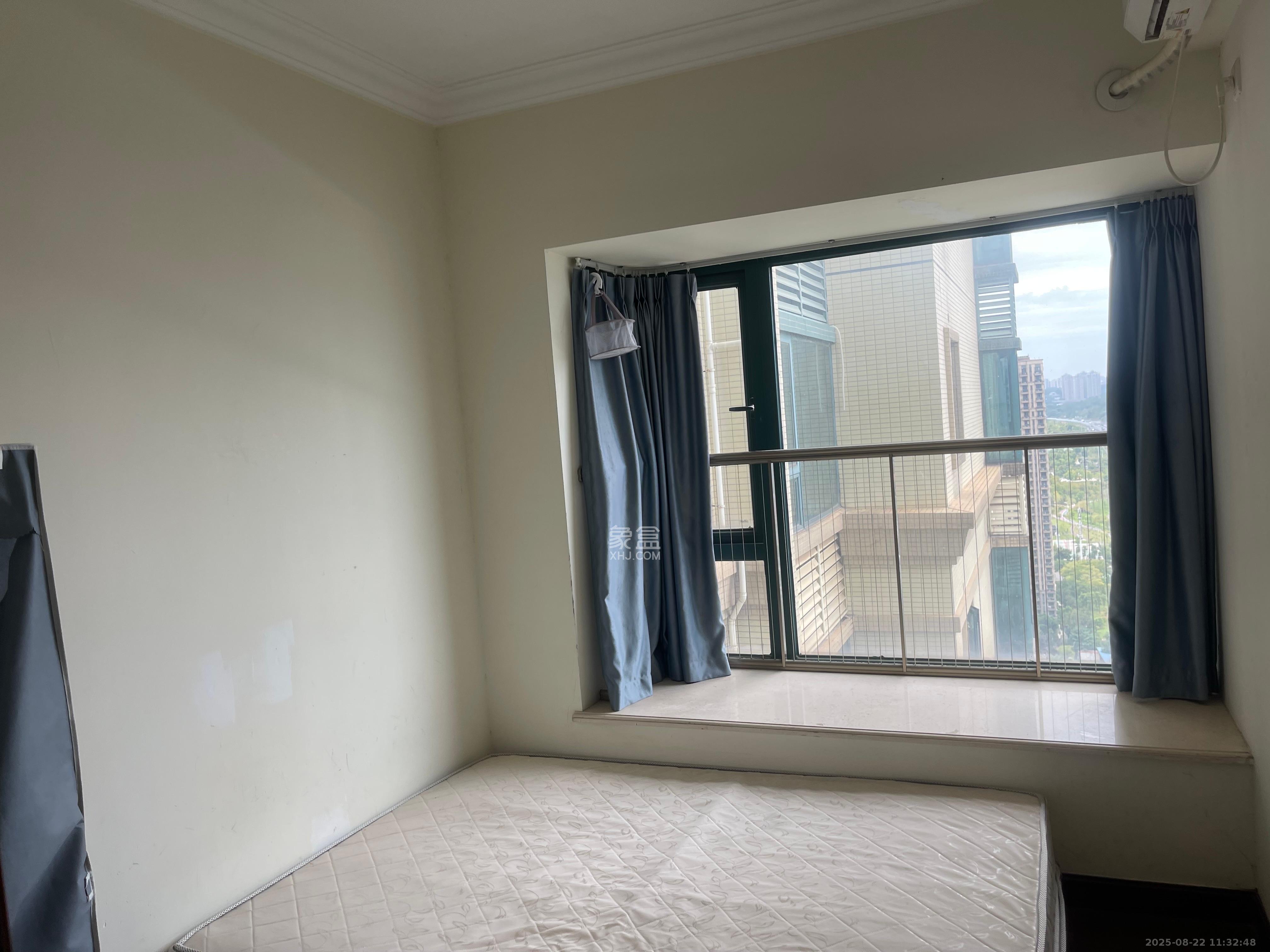 恒大绿洲 3室2厅1卫 2500.0元/月 恒大绿洲 3室2厅1卫 2500.0元/月室内图