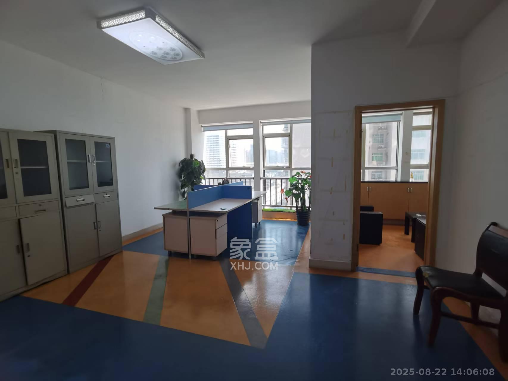 红星国际星城  1室1厅1卫    2300.0元/月 红星国际星城  1室1厅1卫    2300.0元/月