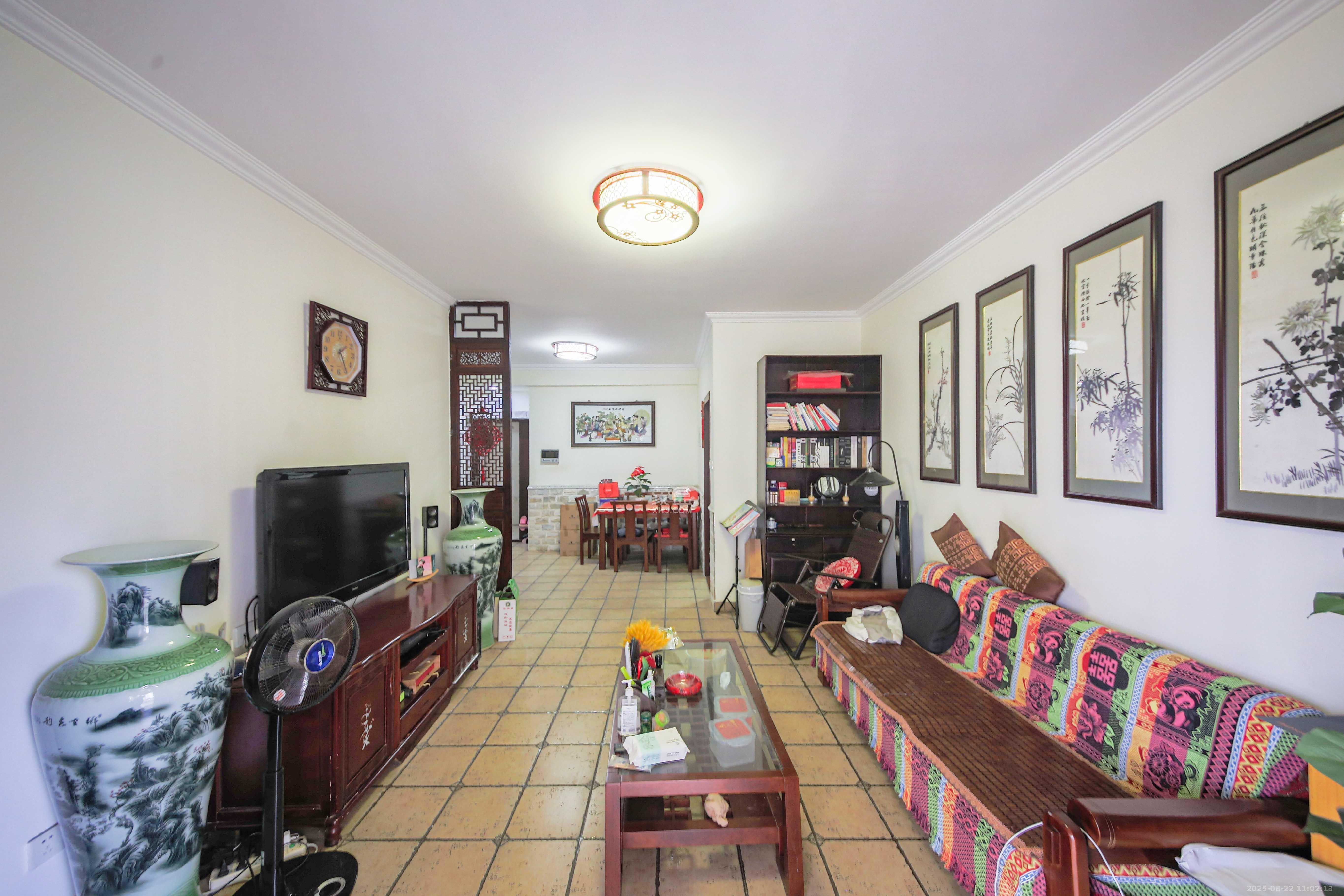 鑫远湘府华城 2室2厅1卫 89.0万 鑫远湘府华城 2室2厅1卫 89.0万客厅