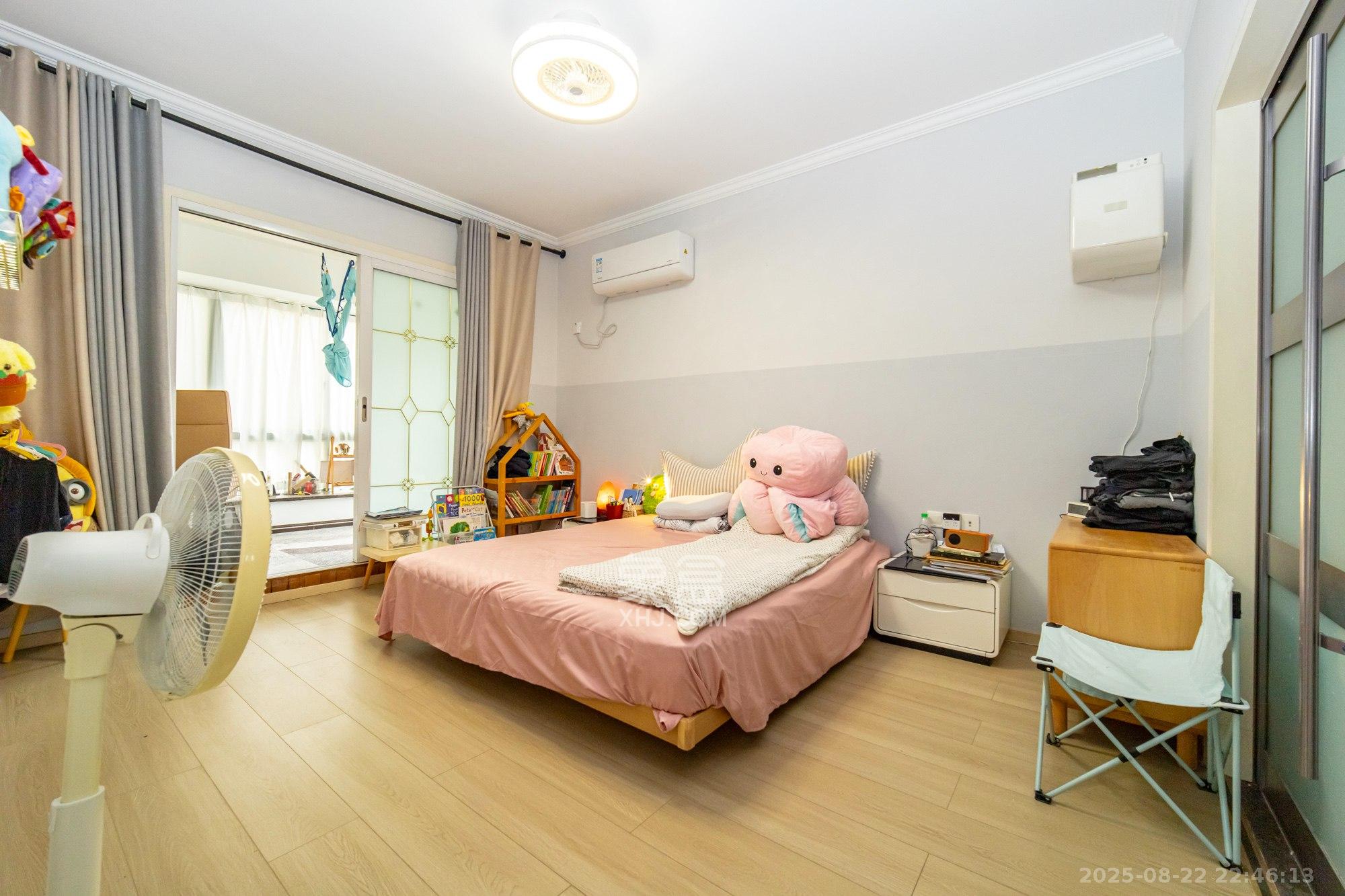 明城公寓 4室2厅2卫 89.8万 明城公寓 4室2厅2卫 89.8万卧室