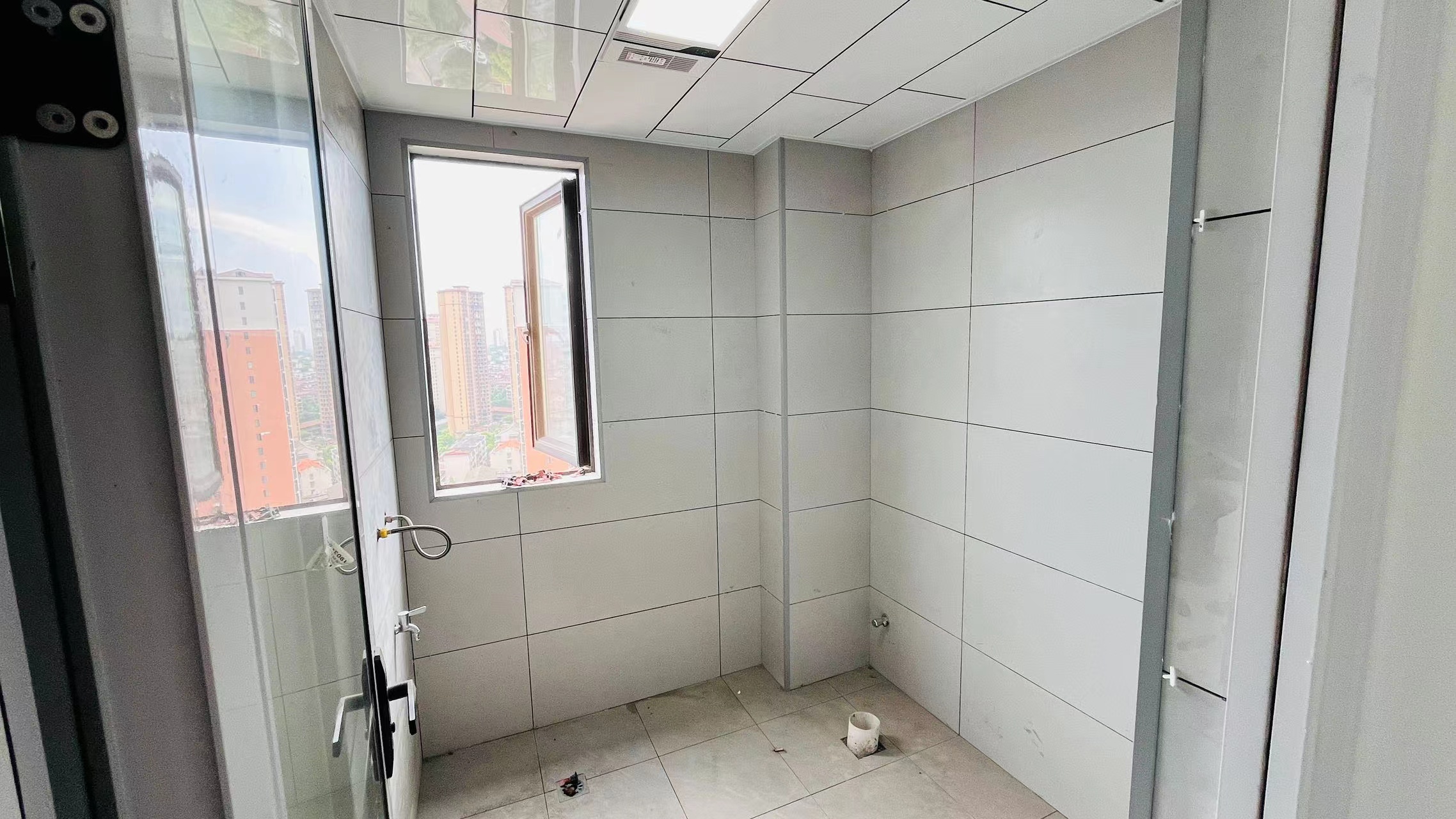 保利香槟国际 3室2厅2卫 62.8万 保利香槟国际 3室2厅2卫 62.8万客厅