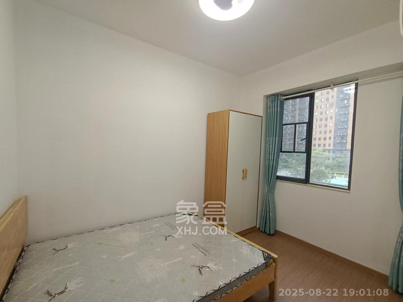 麓谷小镇  3室2厅1卫    2200.0元/月 麓谷小镇  3室2厅1卫    2200.0元/月室内图