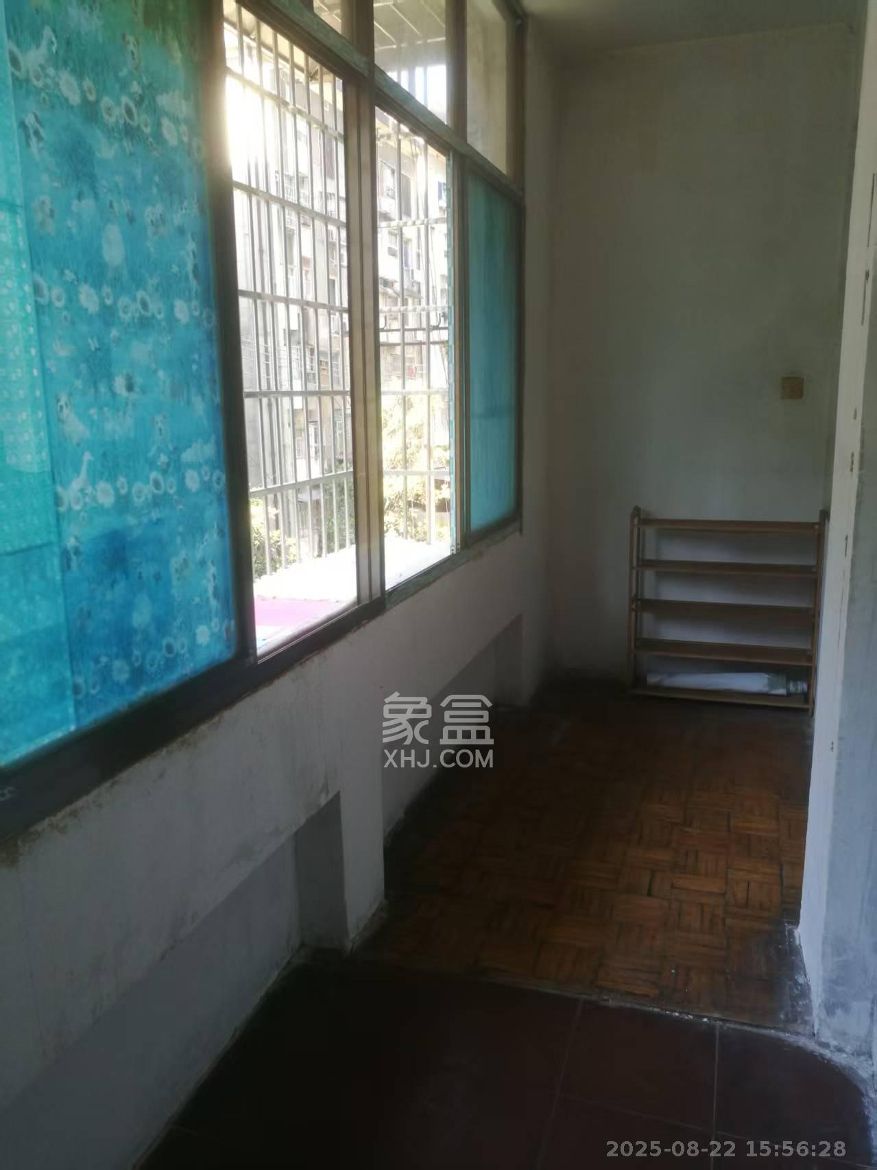 中国人民财产股份公司宿舍(人民保险公司宿舍) 3室2厅1卫 1500.0元/月 中国人民财产股份公司宿舍(人民保险公司宿舍) 3室2厅1卫 1500.0元/月室内图