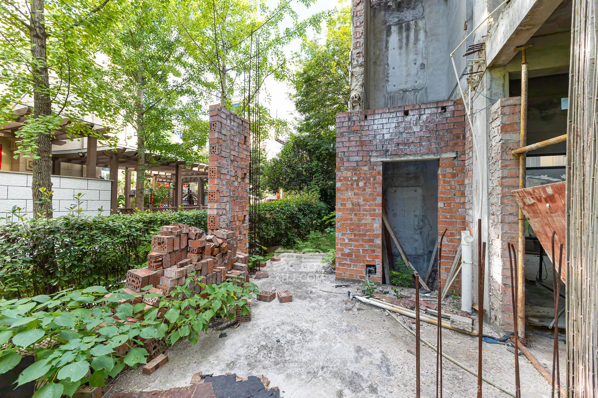 龙湖璟宸原著(龙湖紫宸) 6室2厅4卫 680.0万 龙湖璟宸原著(龙湖紫宸) 6室2厅4卫 680.0万其他