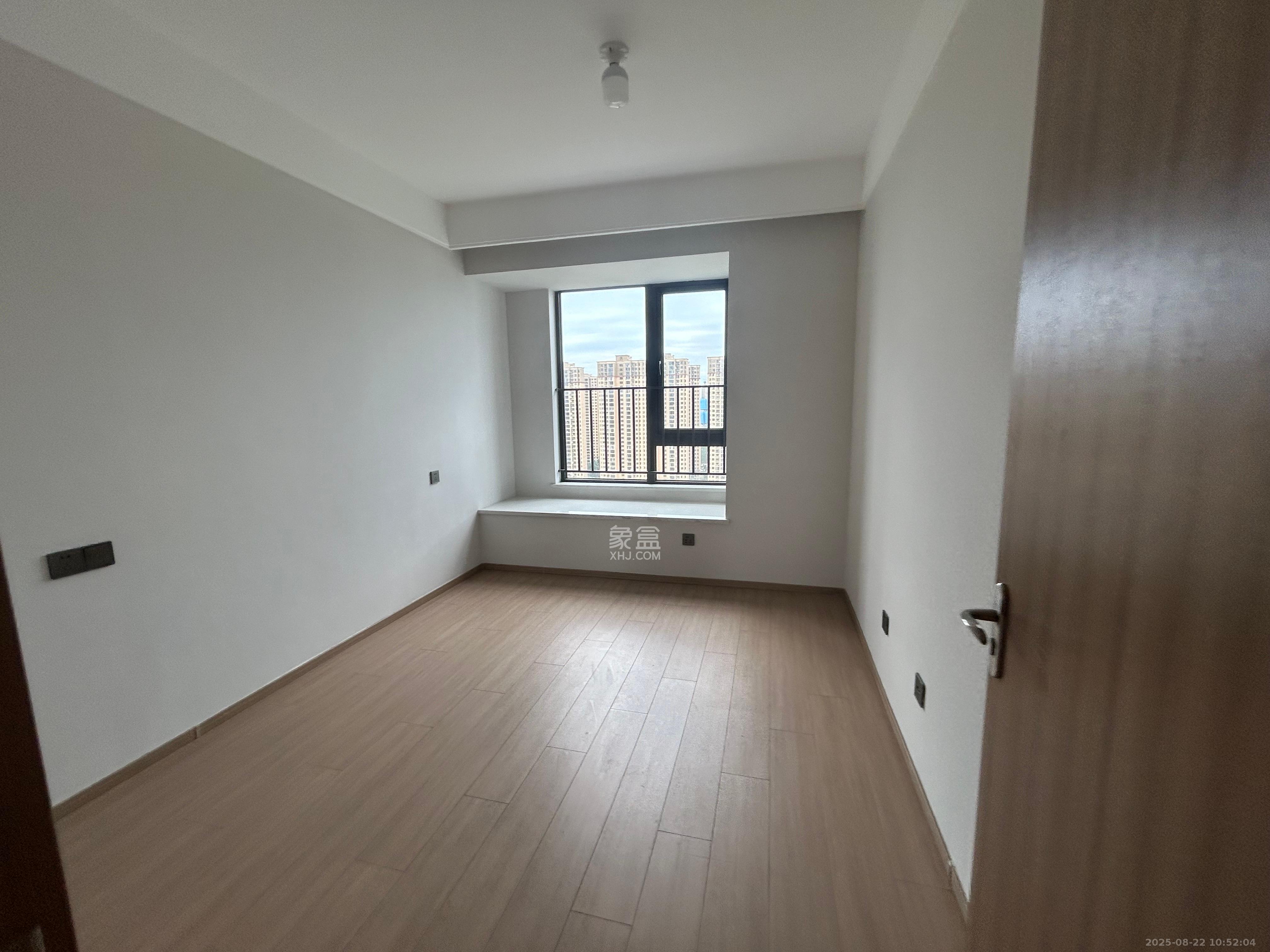 华润凯旋门二期 5室2厅2卫 5500.0元/月 华润凯旋门二期 5室2厅2卫 5500.0元/月室内图