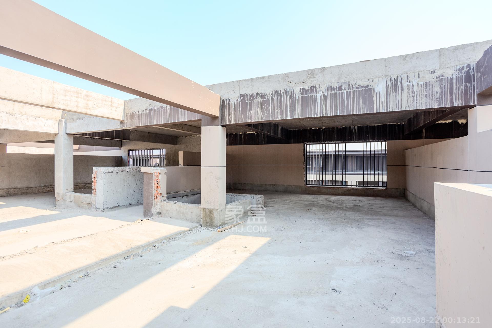 时代建发和著  6室2厅2卫    388.0万卧室