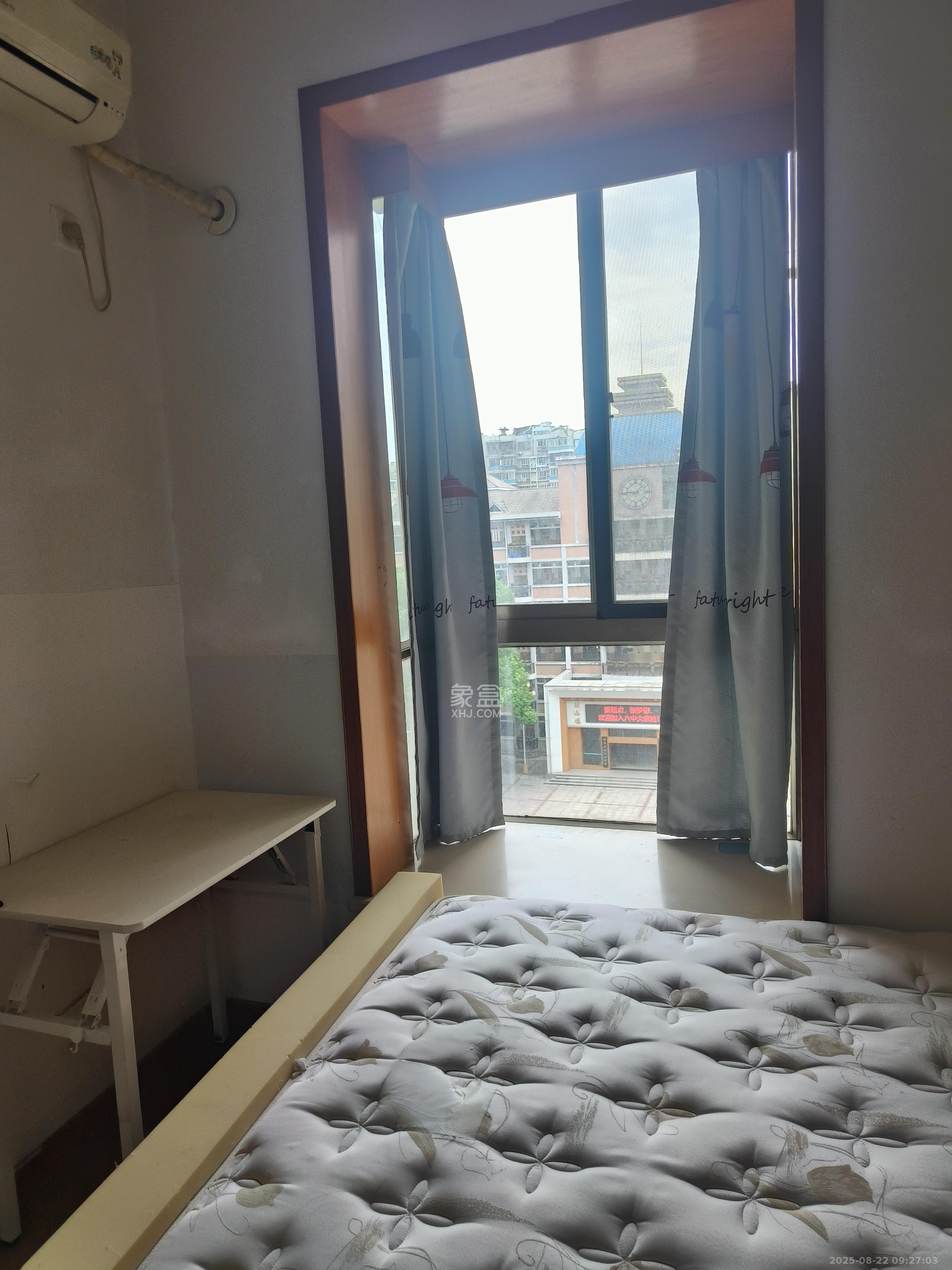 向阳湖安置小区 2室1厅1卫 2900.0元/月 向阳湖安置小区 2室1厅1卫 2900.0元/月室内图