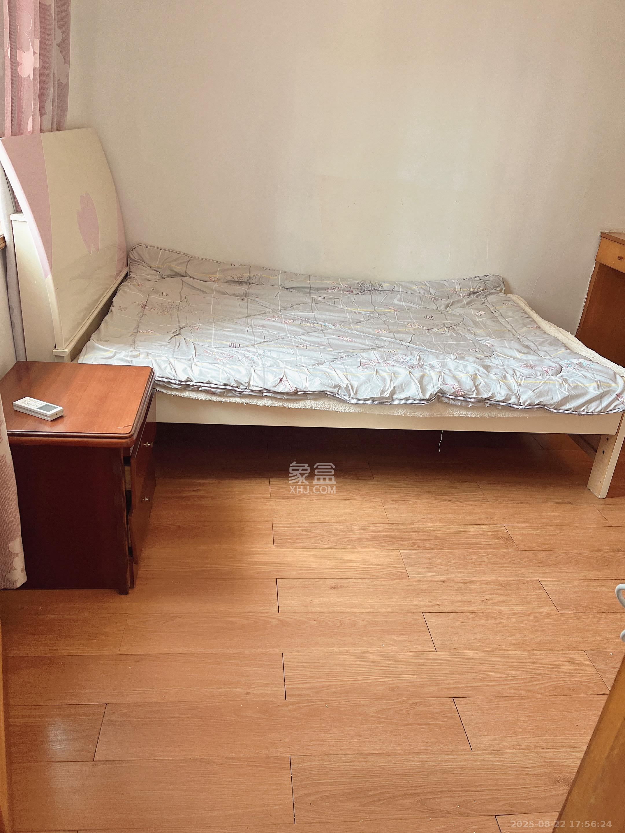 城市花园 3室2厅2卫 2800.0元/月 城市花园 3室2厅2卫 2800.0元/月室内图