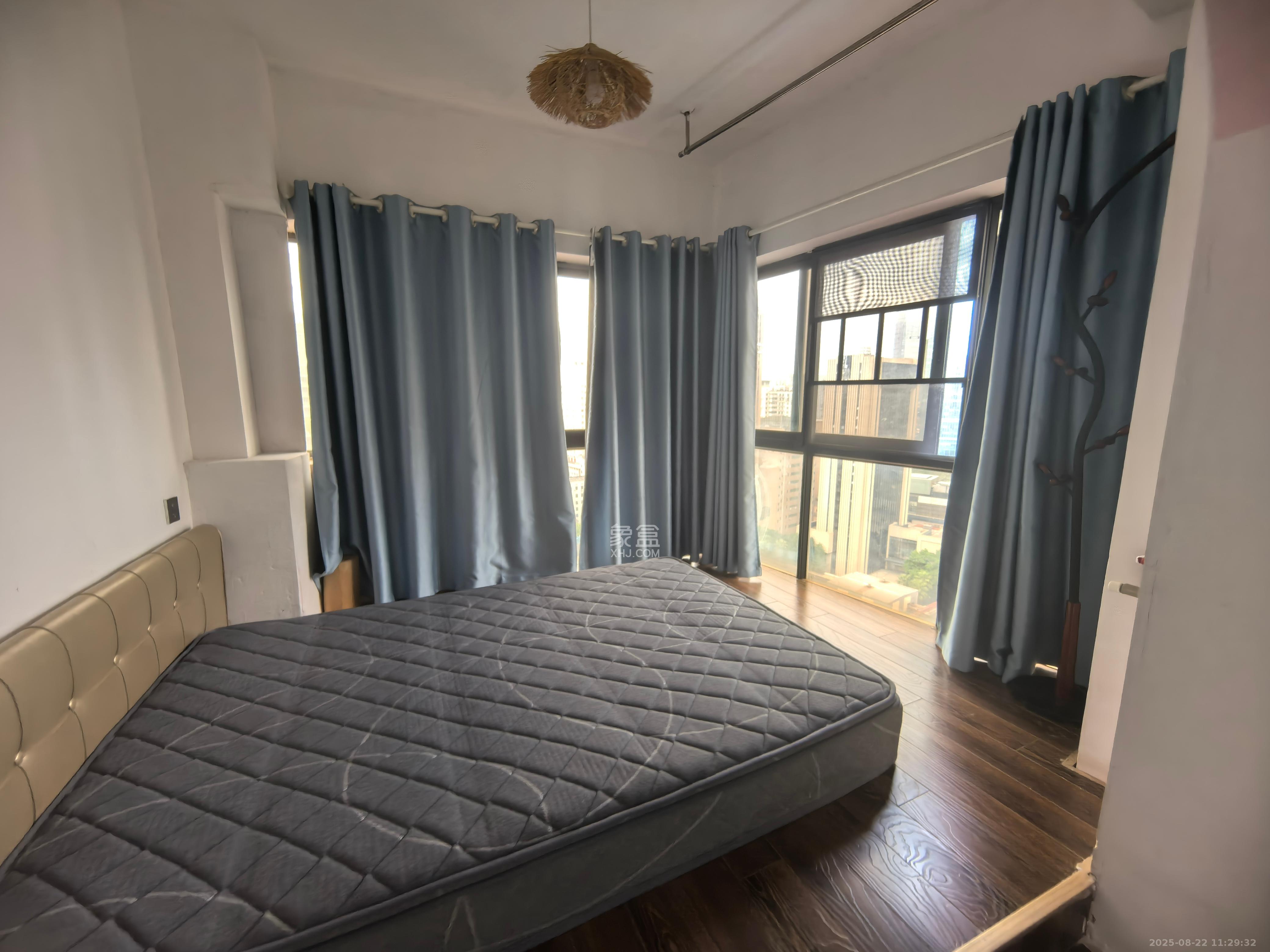 七彩丽都 1室1厅1卫 1500.0元/月 七彩丽都 1室1厅1卫 1500.0元/月室内图