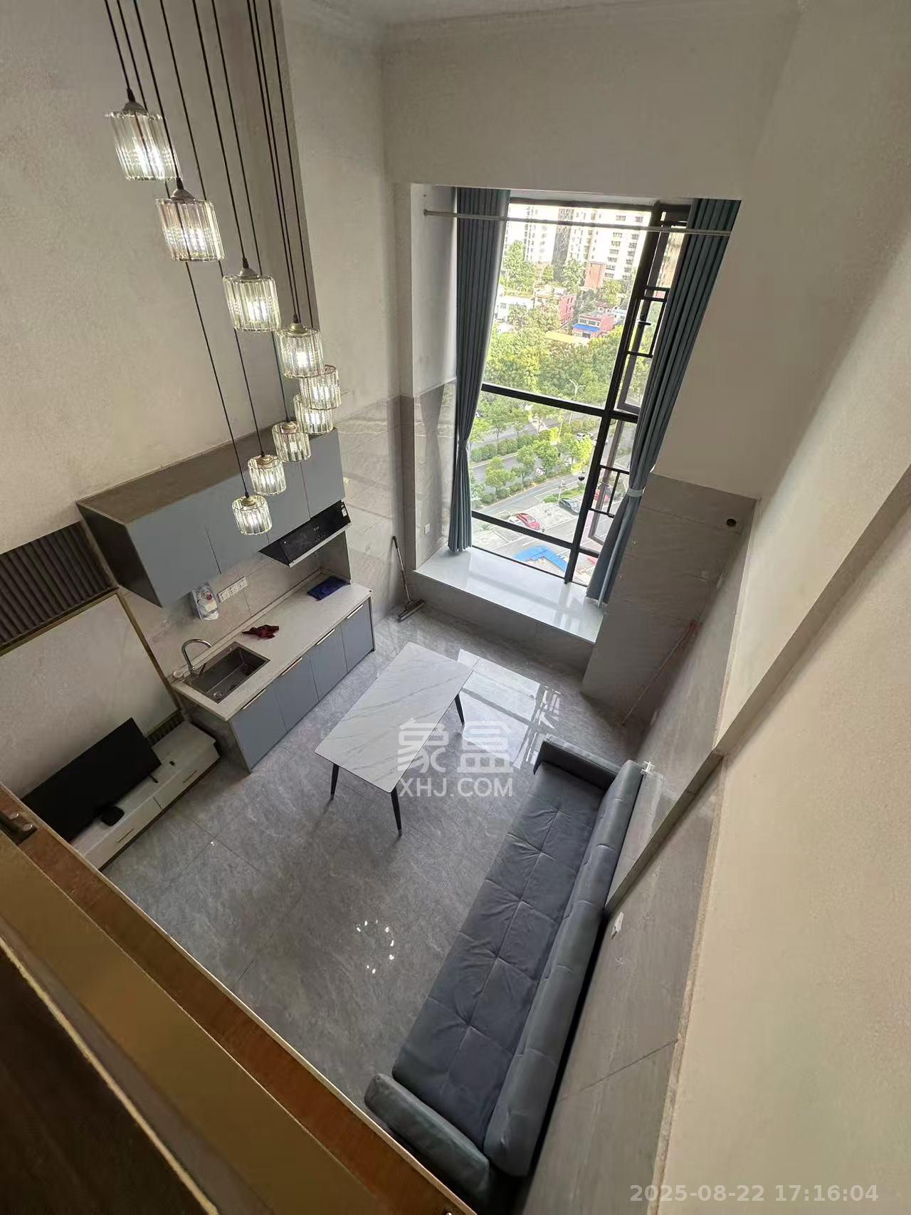 天麓轻奢国际  1室1厅1卫    1700.0元/月室内图