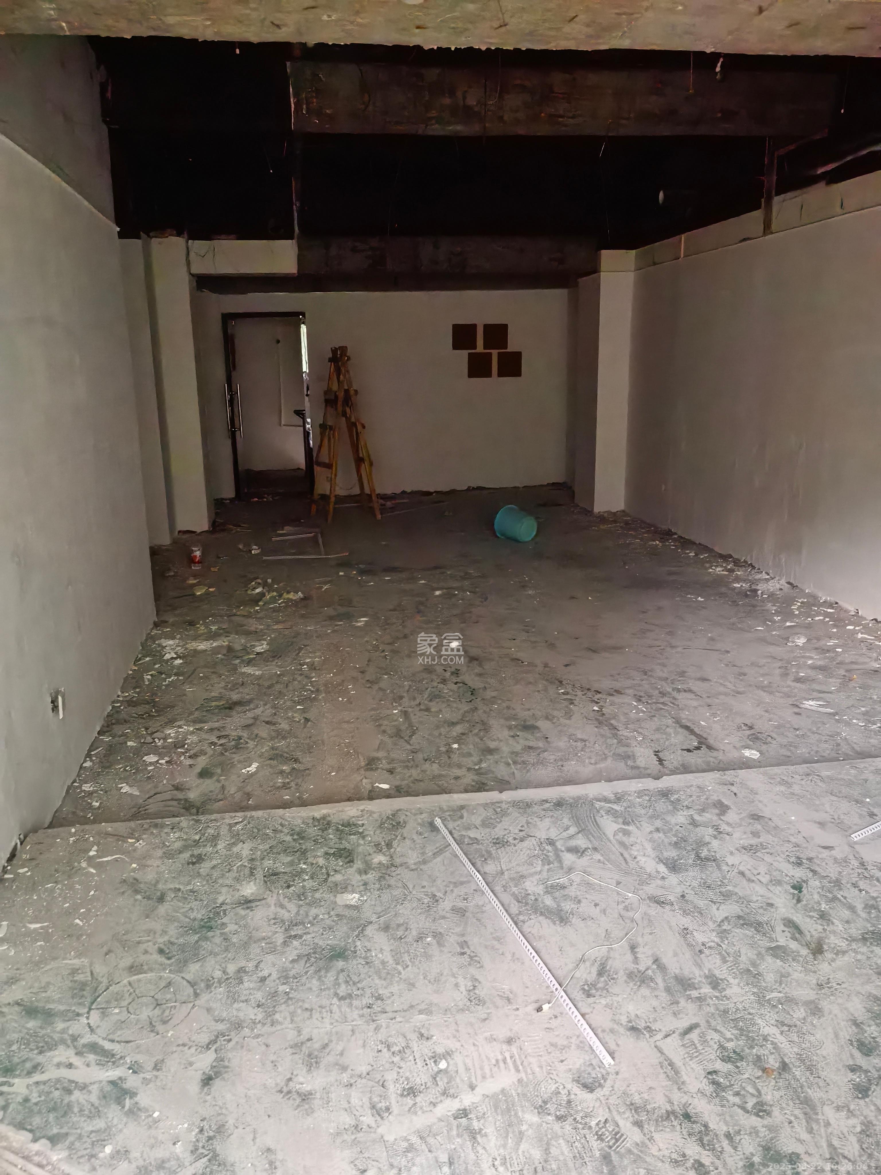 锦湘国际星城二期（锦雅苑）   132.0㎡      5000.0元/月