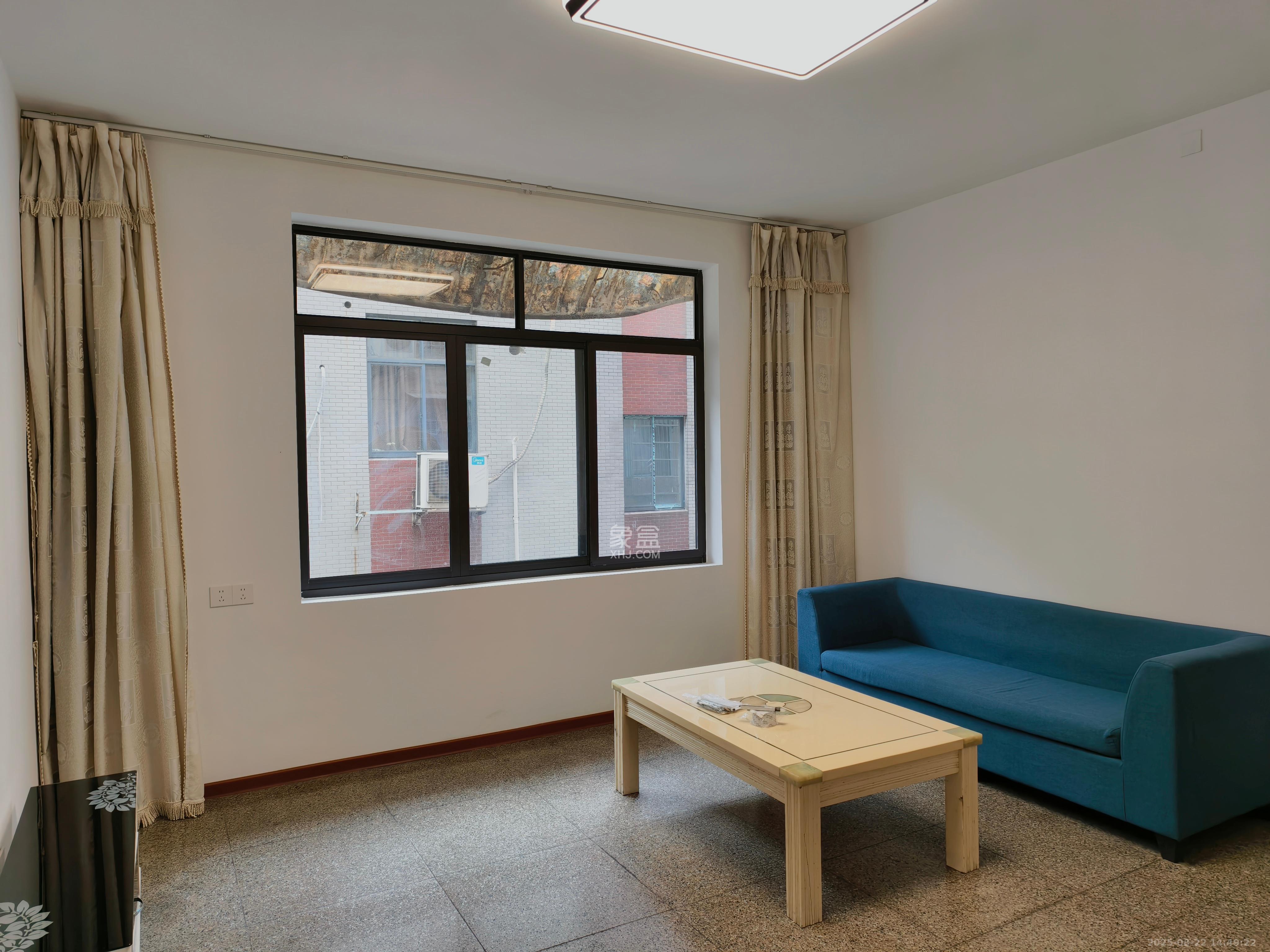 井湾子工商所宿舍 2室2厅1卫 1800.0元/月 井湾子工商所宿舍 2室2厅1卫 1800.0元/月室内图