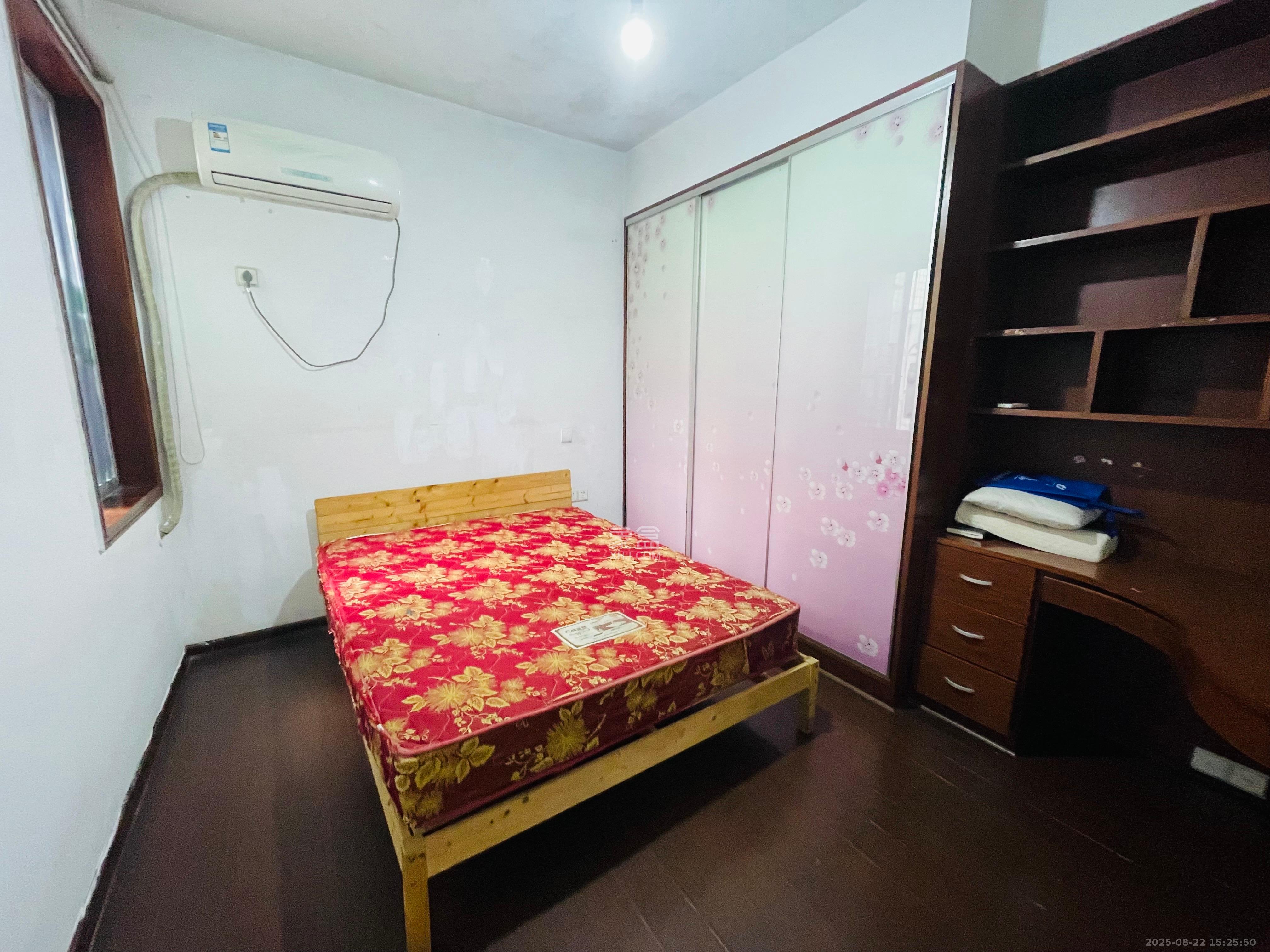 湘绣城  3室1厅1卫    1300.0元/月室内图