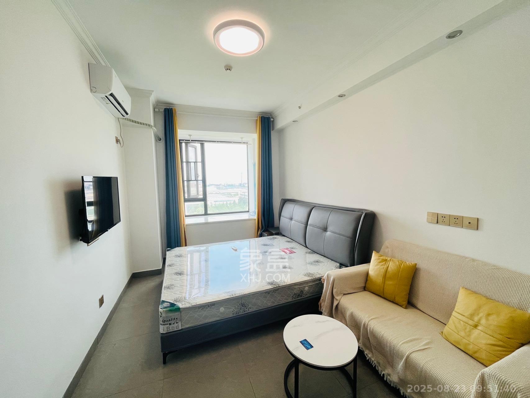 保利麓谷林语I区  1室1厅1卫    1500.0元/月室内图