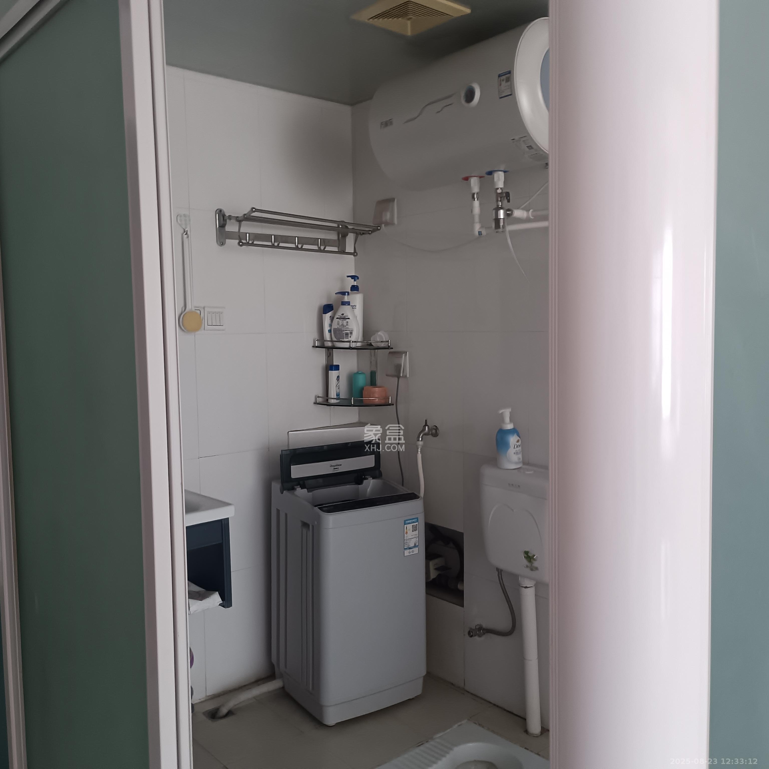 摩天一号 1室1厅1卫 1900.0元/月 摩天一号 1室1厅1卫 1900.0元/月室内图