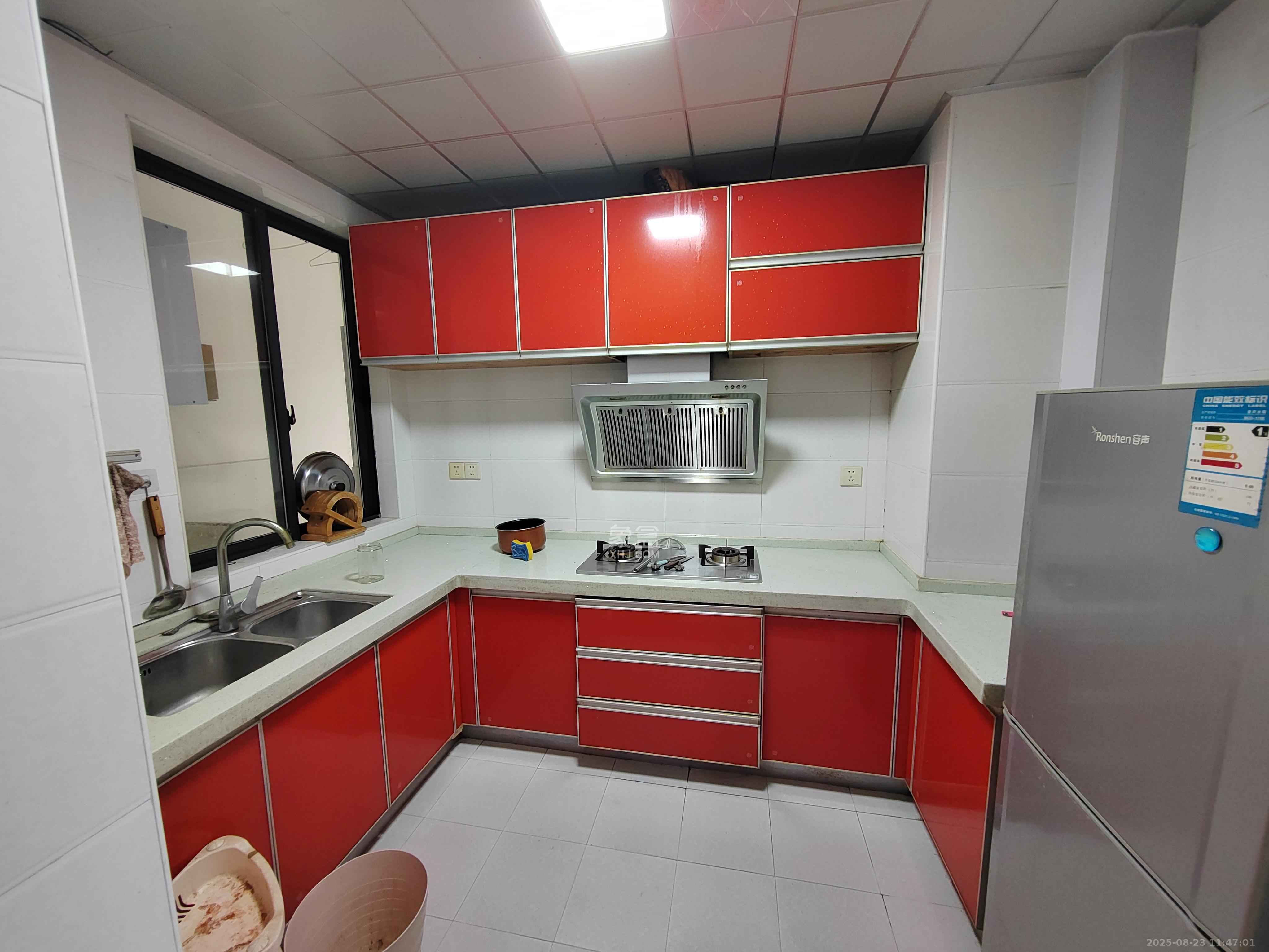 钰龙天下一期  3室2厅1卫    2300.0元/月 钰龙天下一期  3室2厅1卫    2300.0元/月室内图