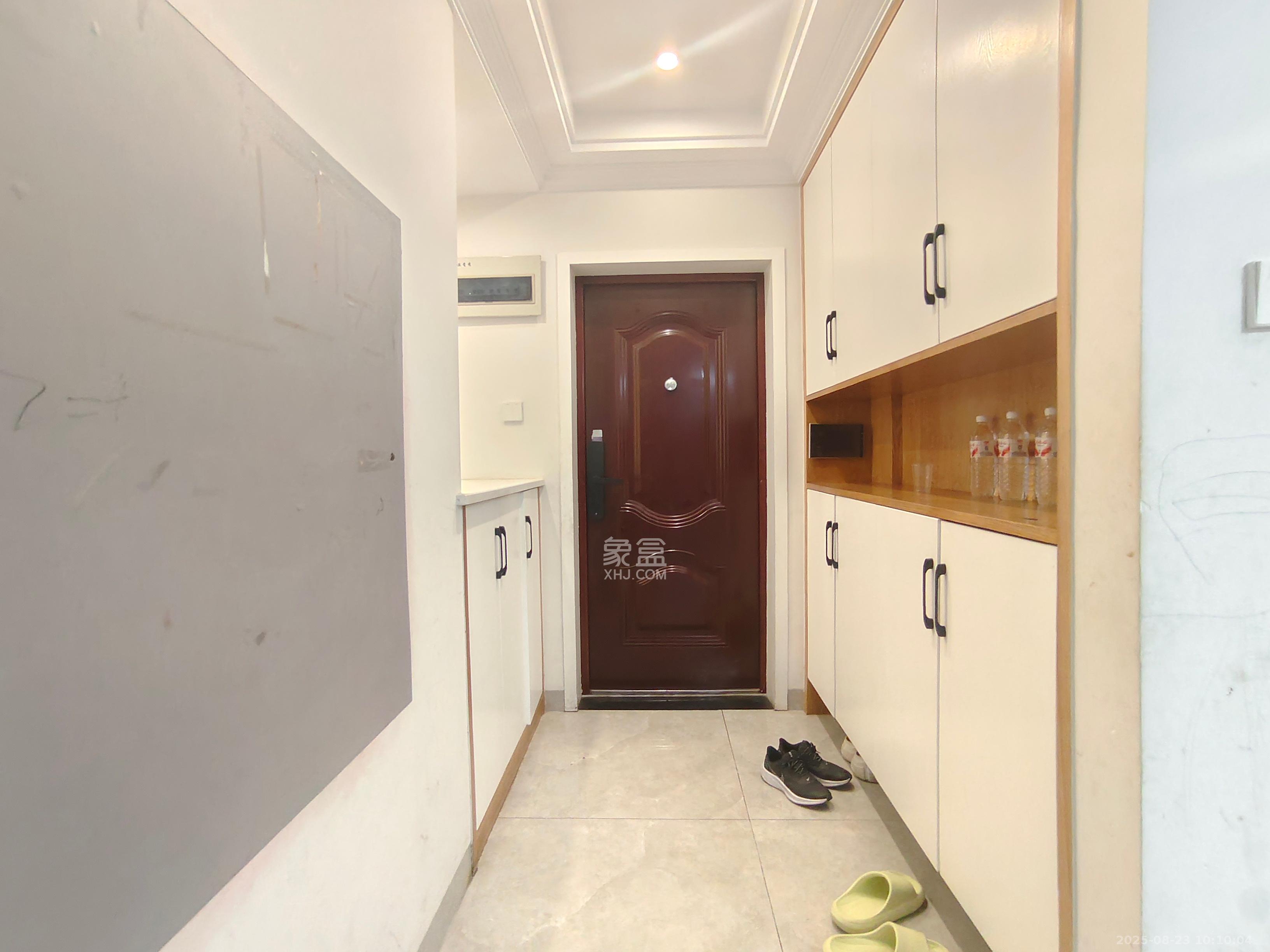 中国铁建梅溪青秀二期  3室2厅2卫   2800.00元/月室内图