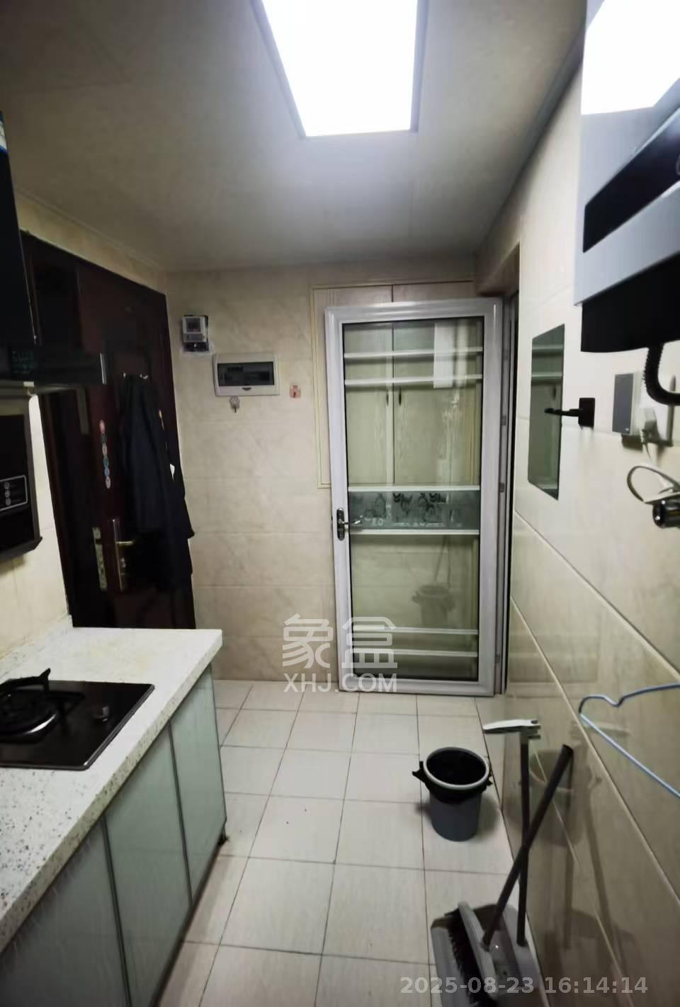 合能洋湖公馆  1室1厅1卫    1300.0元/月室内图