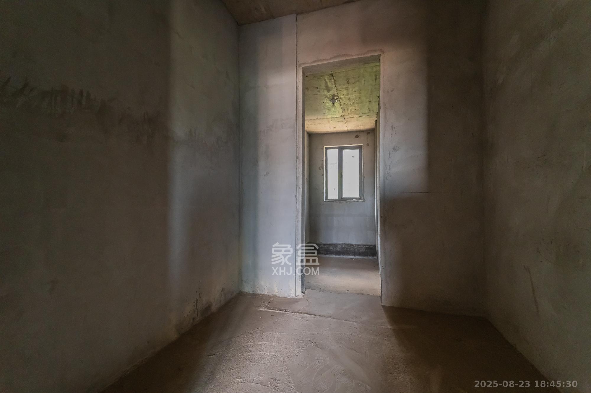 星湖湾二期洋房  5室2厅2卫    160.0万 星湖湾二期洋房  5室2厅2卫    160.0万其他