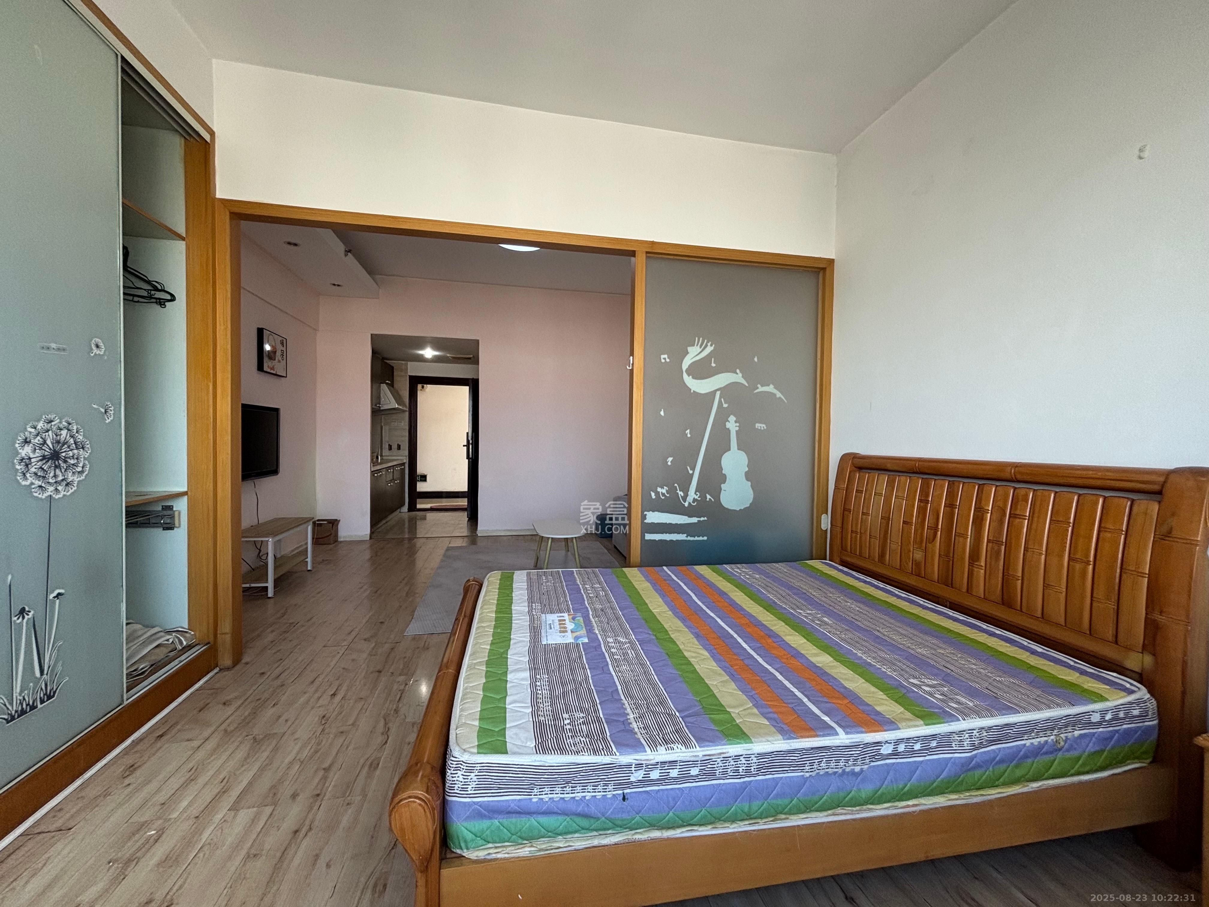 通华天都  1室1厅1卫    1600.0元/月 通华天都  1室1厅1卫    1600.0元/月室内图