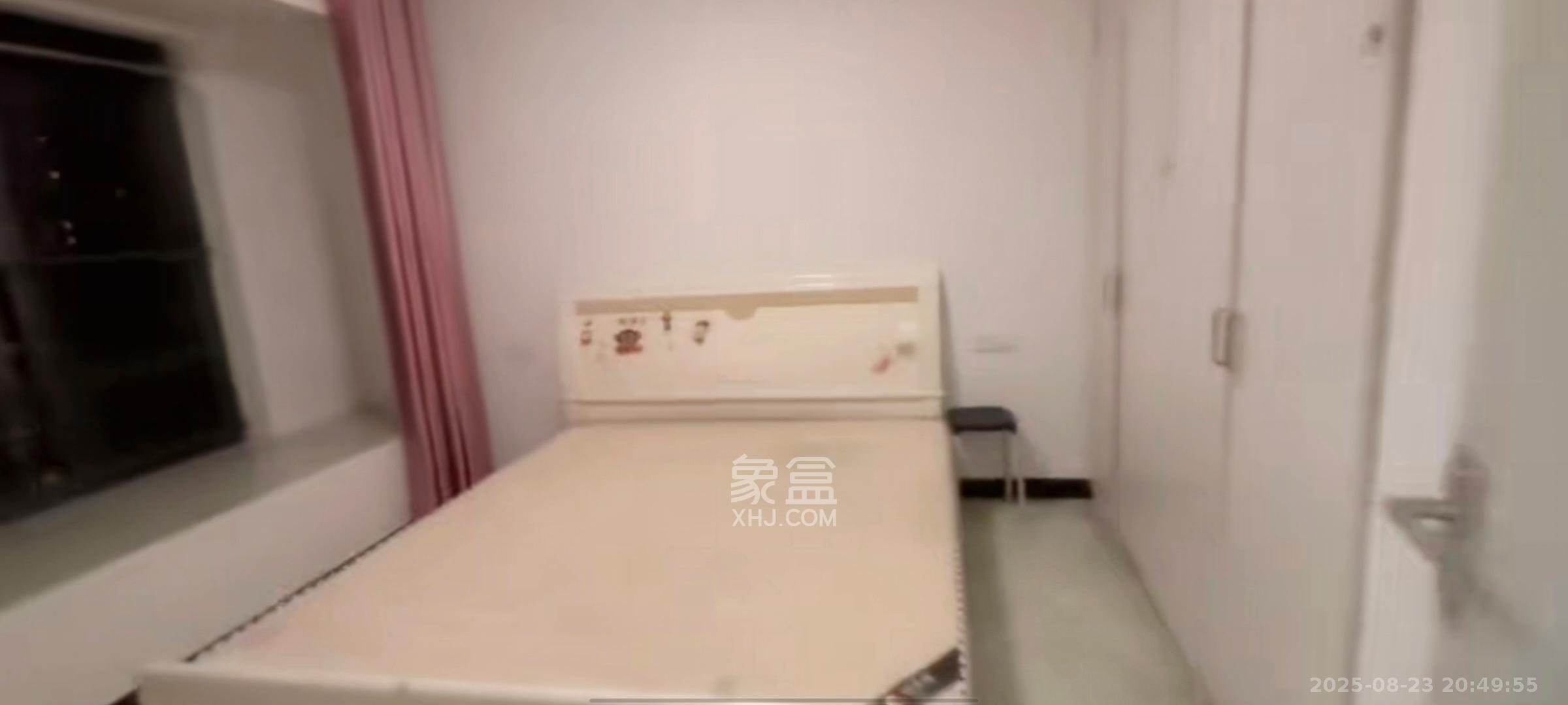 香樟兰亭（朗峰苑）  4室2厅1卫   2700.00元/月室内图