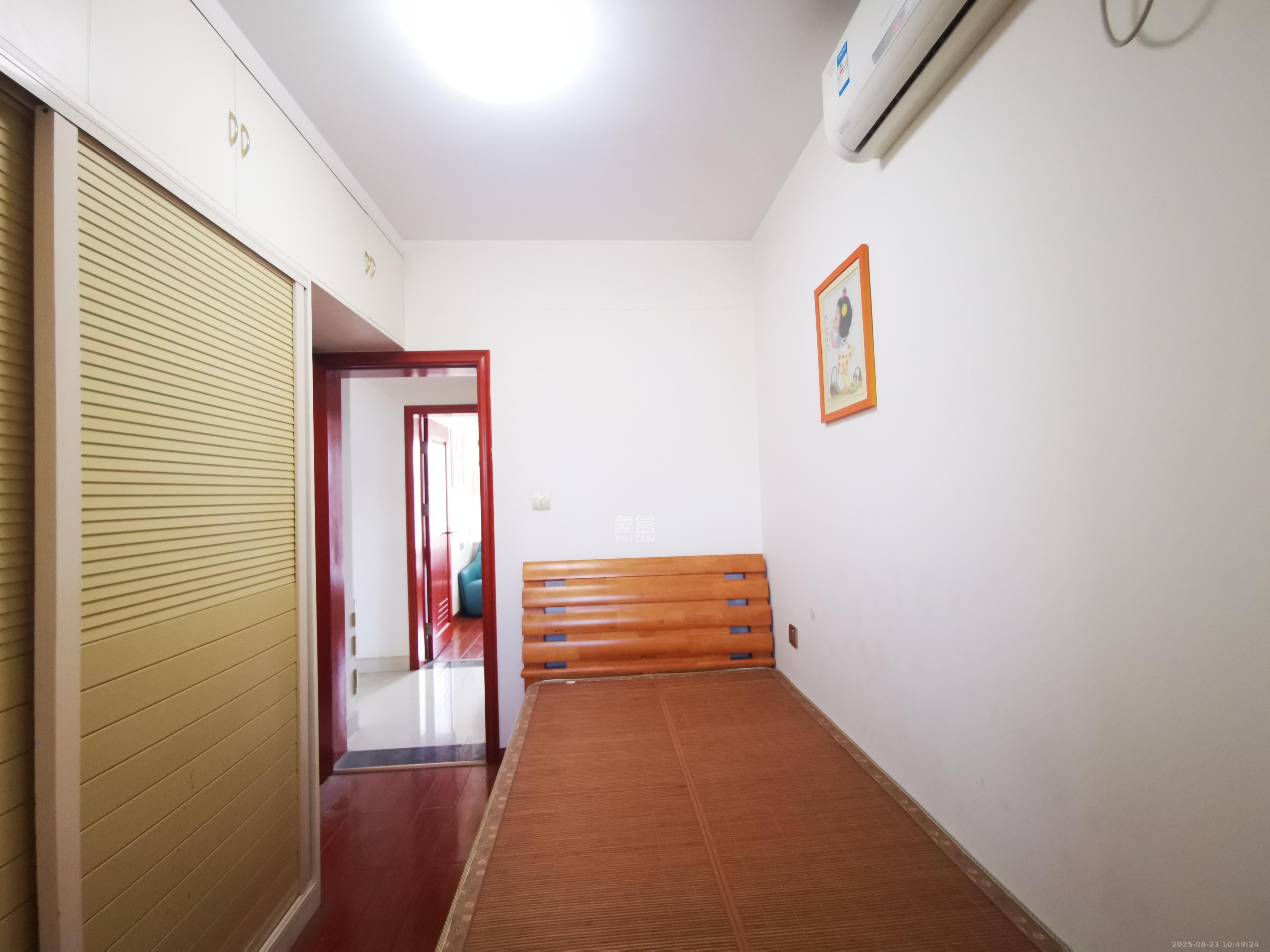 保利麓谷林语E区  3室2厅1卫   2500.00元/月室内图