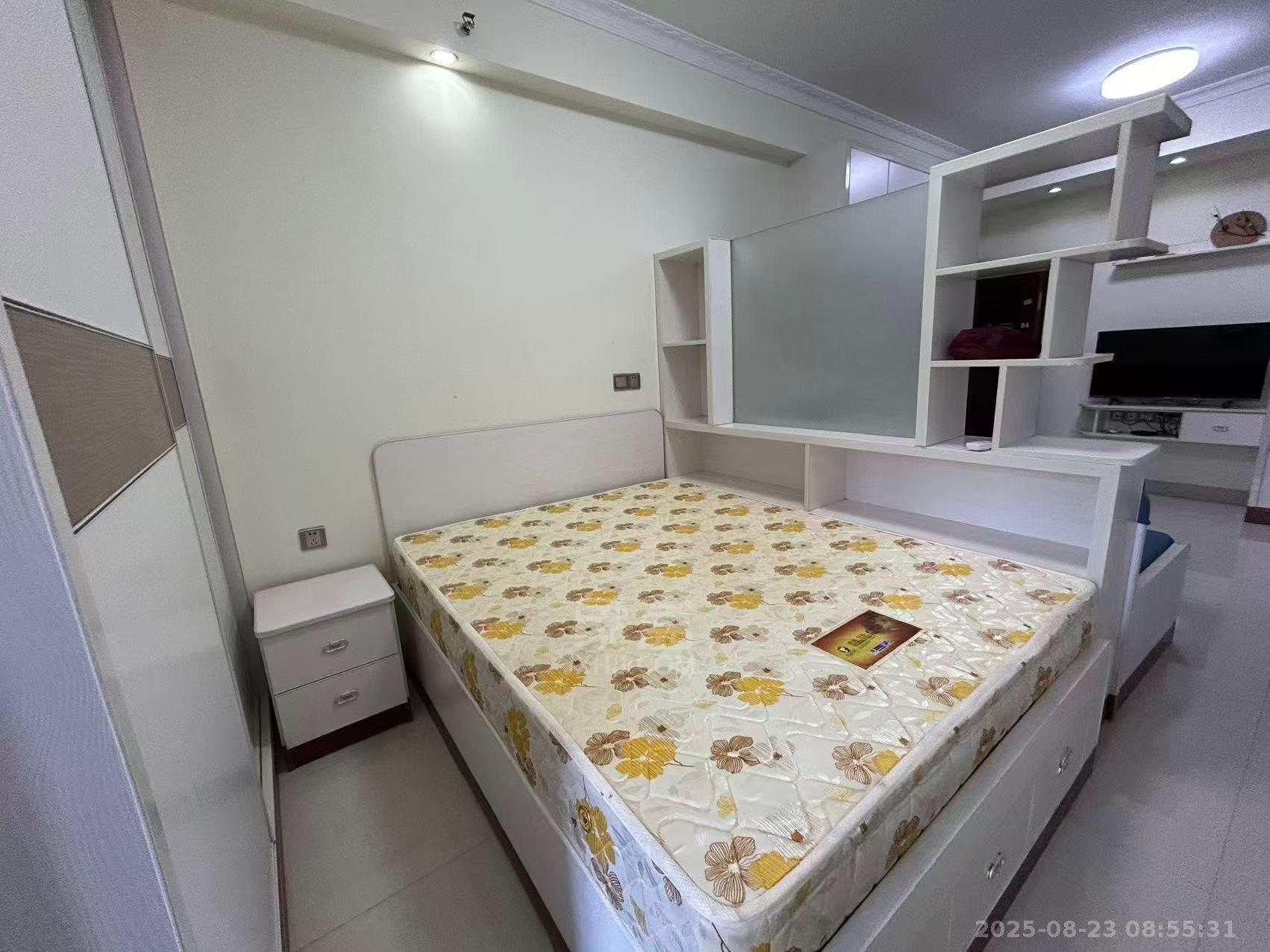 中建御山和苑  1室1厅1卫    1300.0元/月室内图