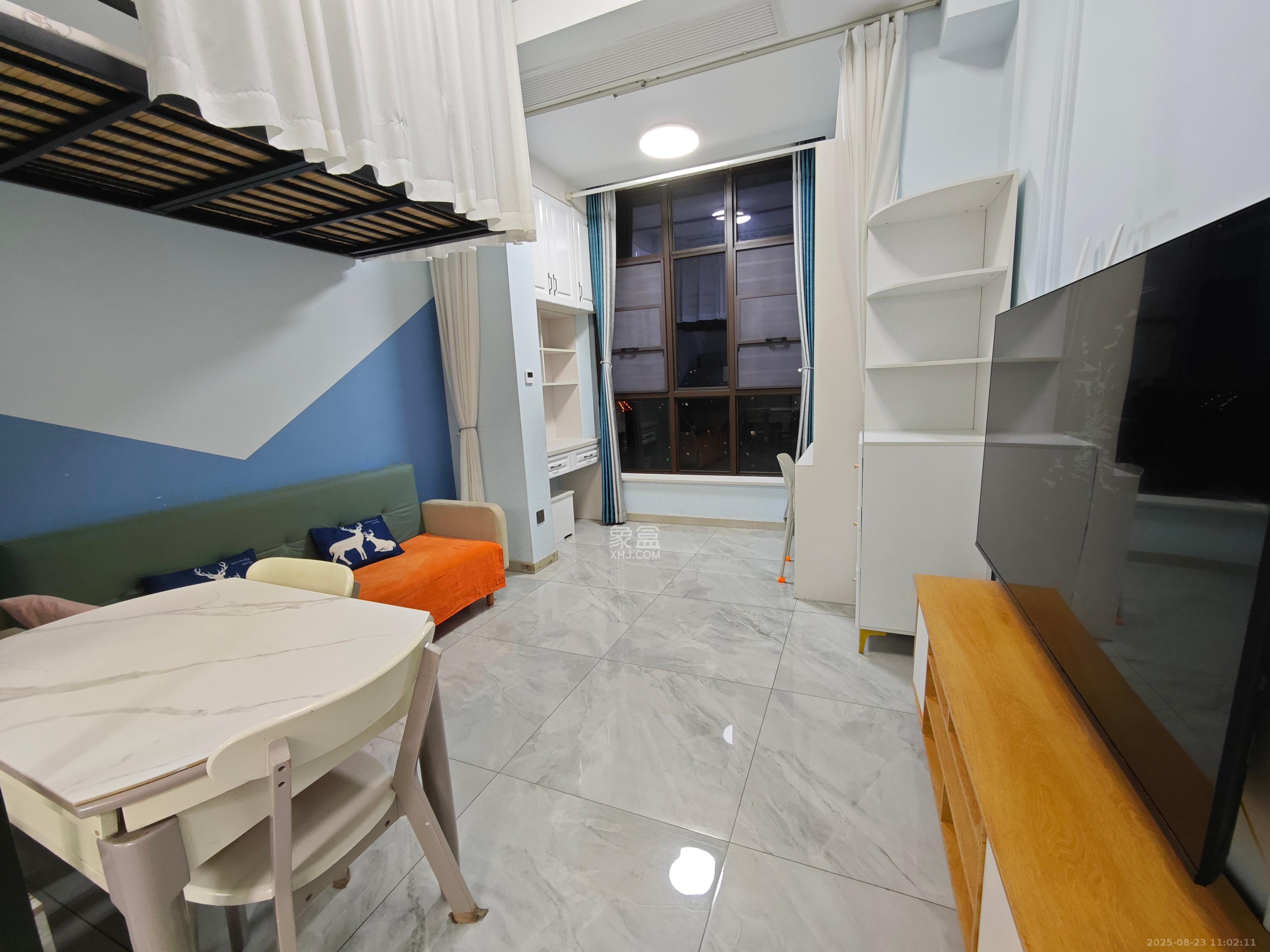 明昇壹城(明昇时代广场)二期  2室1厅1卫    1800.0元/月 明昇壹城(明昇时代广场)二期  2室1厅1卫    1800.0元/月