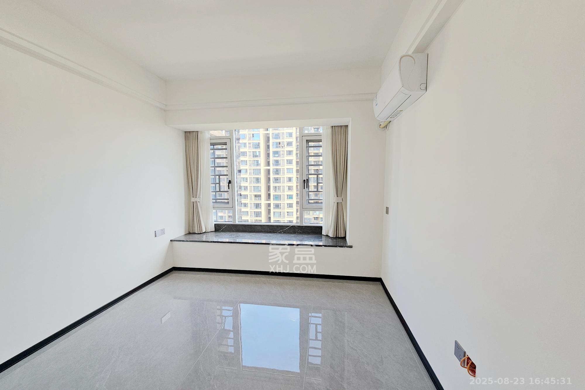 长房东旭国际  3室2厅2卫    175.0万 长房东旭国际  3室2厅2卫    175.0万卧室