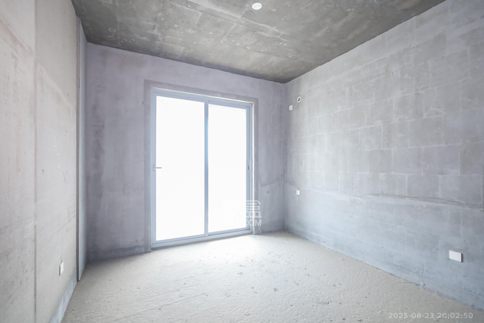 保利天禧C区 4室2厅2卫 235.0万 保利天禧C区 4室2厅2卫 235.0万卧室