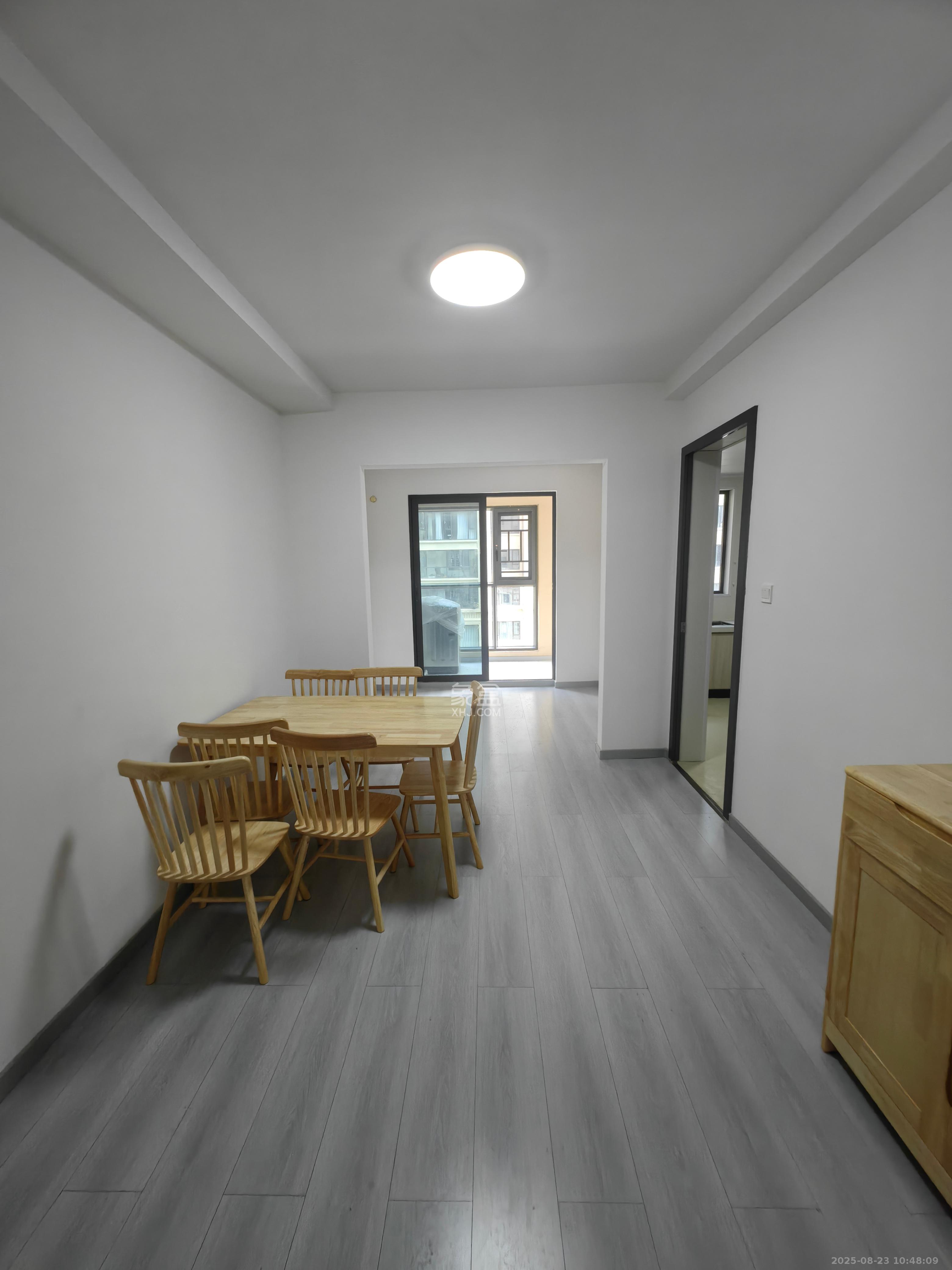 长沙美的梧桐庄园  3室2厅2卫    2500.0元/月 长沙美的梧桐庄园  3室2厅2卫    2500.0元/月室内图