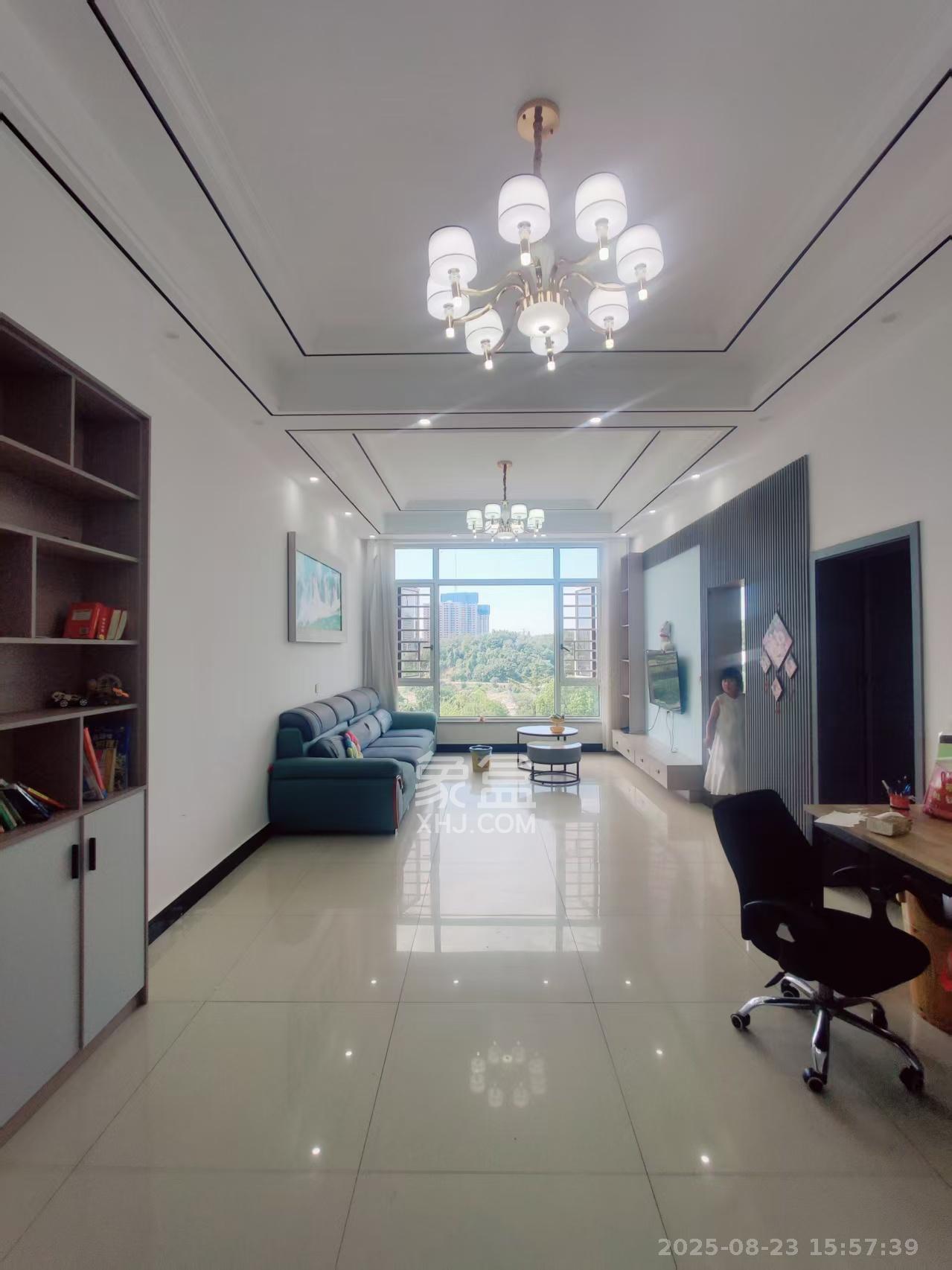 青山家园 3室2厅1卫 1400.0元/月 青山家园 3室2厅1卫 1400.0元/月室内图