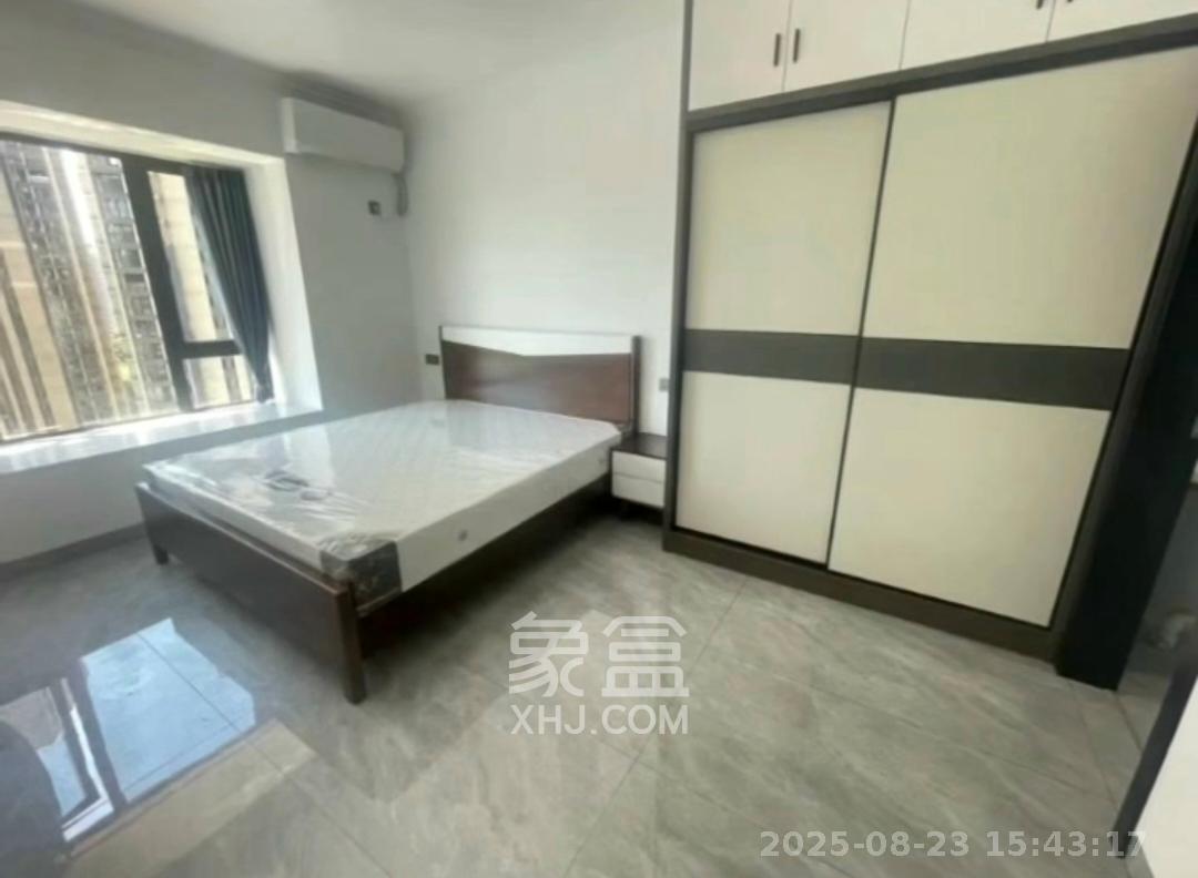 金侨风华府  3室2厅2卫   2700.00元/月室内图