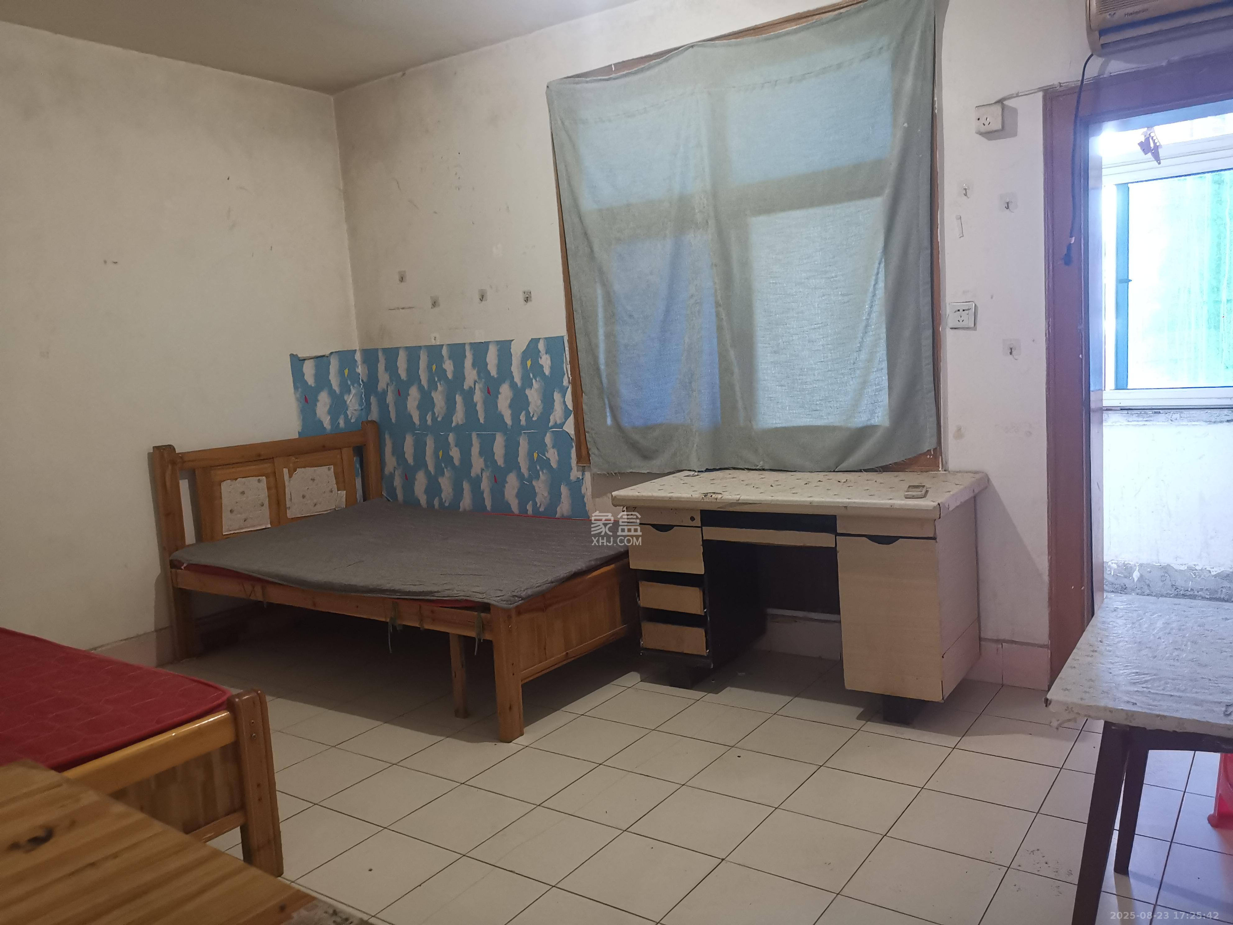 自然小区 3室2厅1卫 1600.0元/月 自然小区 3室2厅1卫 1600.0元/月室内图